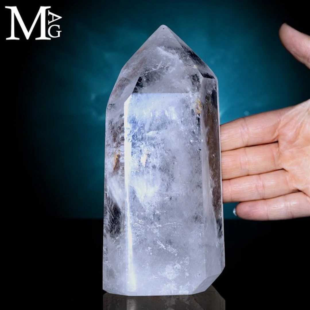 Crystal Clear Quartz Quartz Tower - Height: 120 mm - Width: 75 mm- 1167 g - (1)