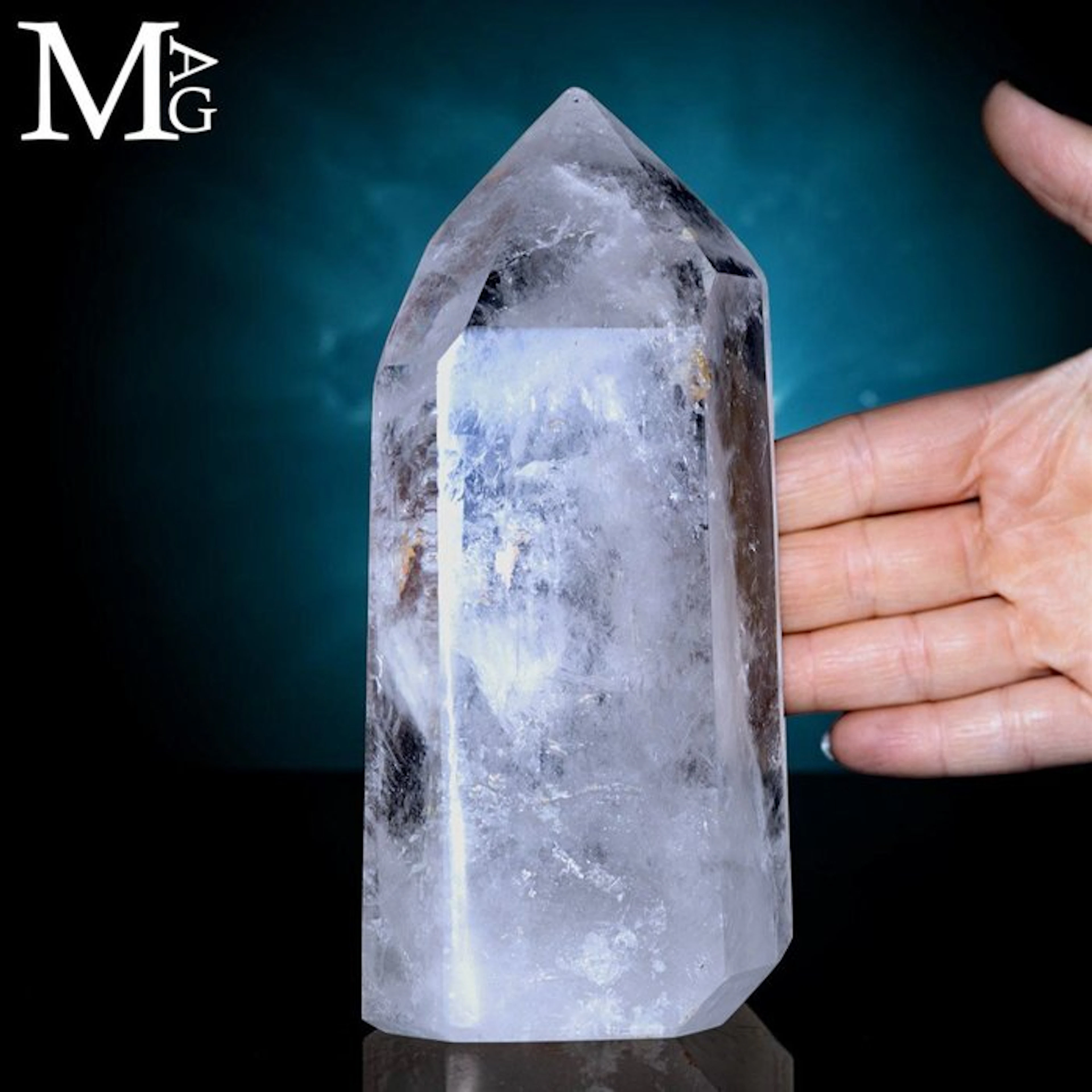 Crystal Clear Quartz Quartz Tower - Height: 120 mm - Width: 75 mm- 1167 g - (1)