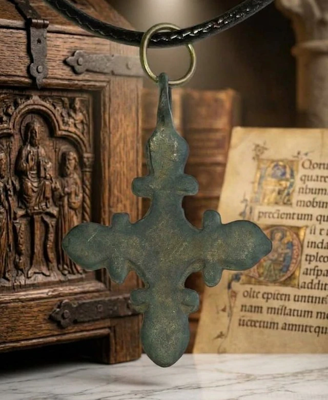 Medieval Bronze pectoral cross.Excellent condition. (No reserve price)