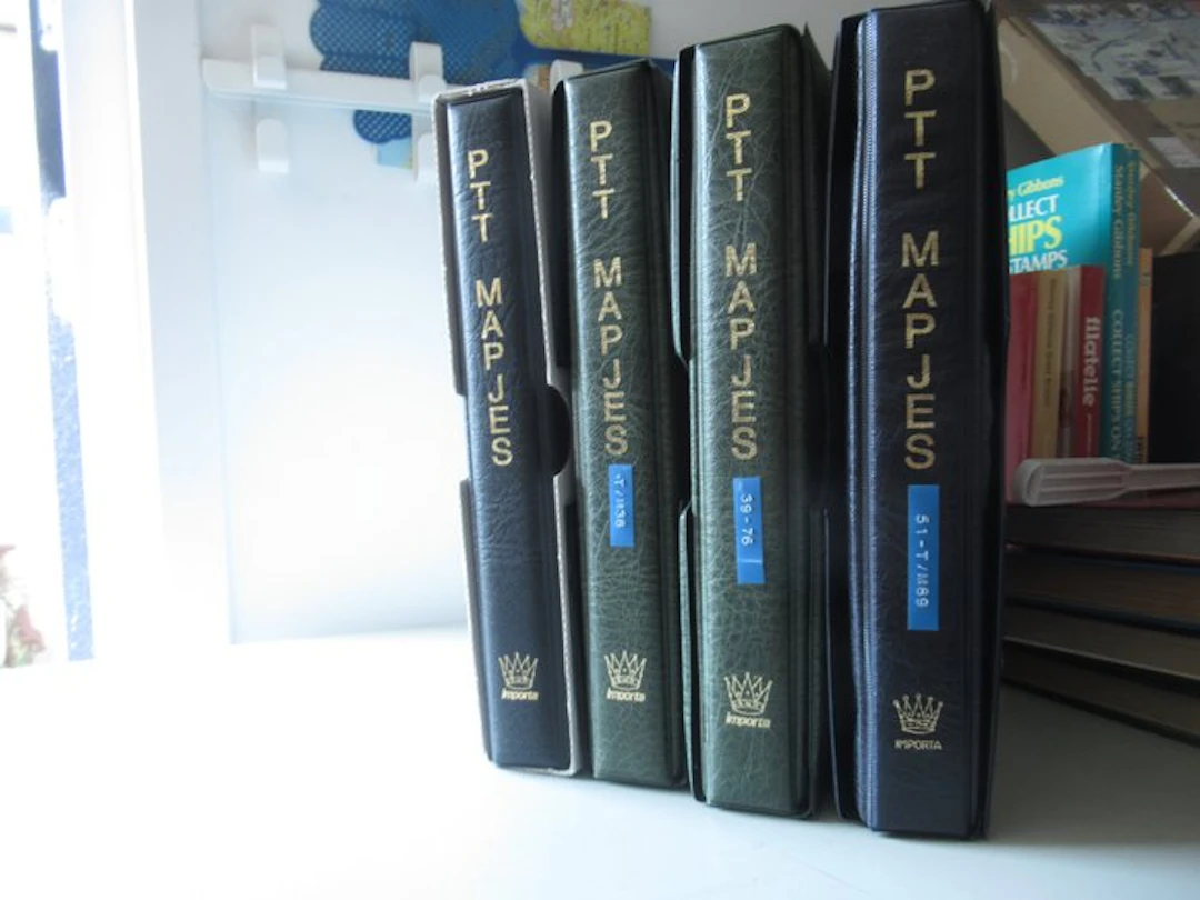 Netherlands 1972 - Dutch stamp album collection in 4 Importa books. - NVPH 2026