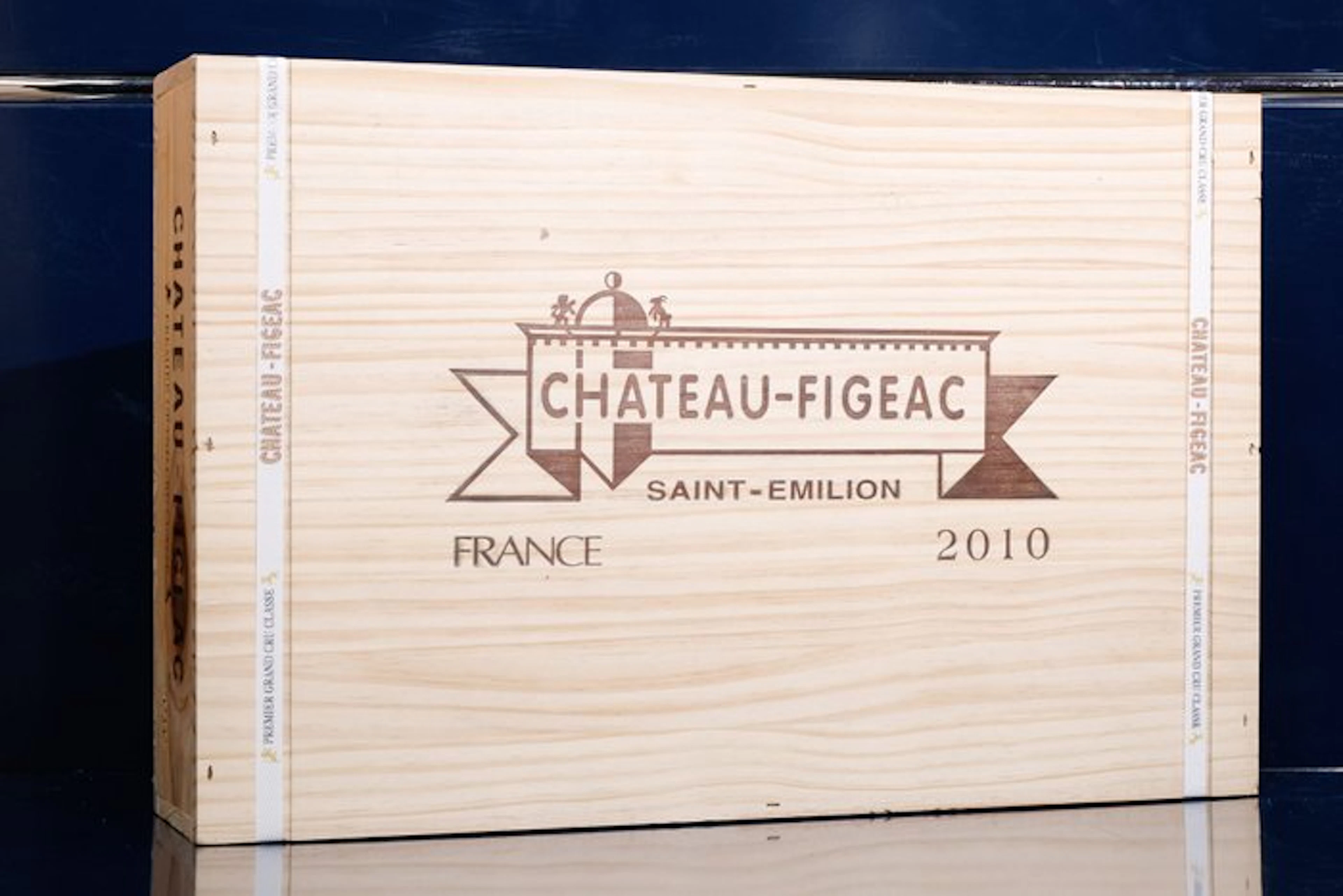2010 Château Figeac - Saint-Émilion 1er Grand Cru Classé B - 6 Bottles (0.75L)