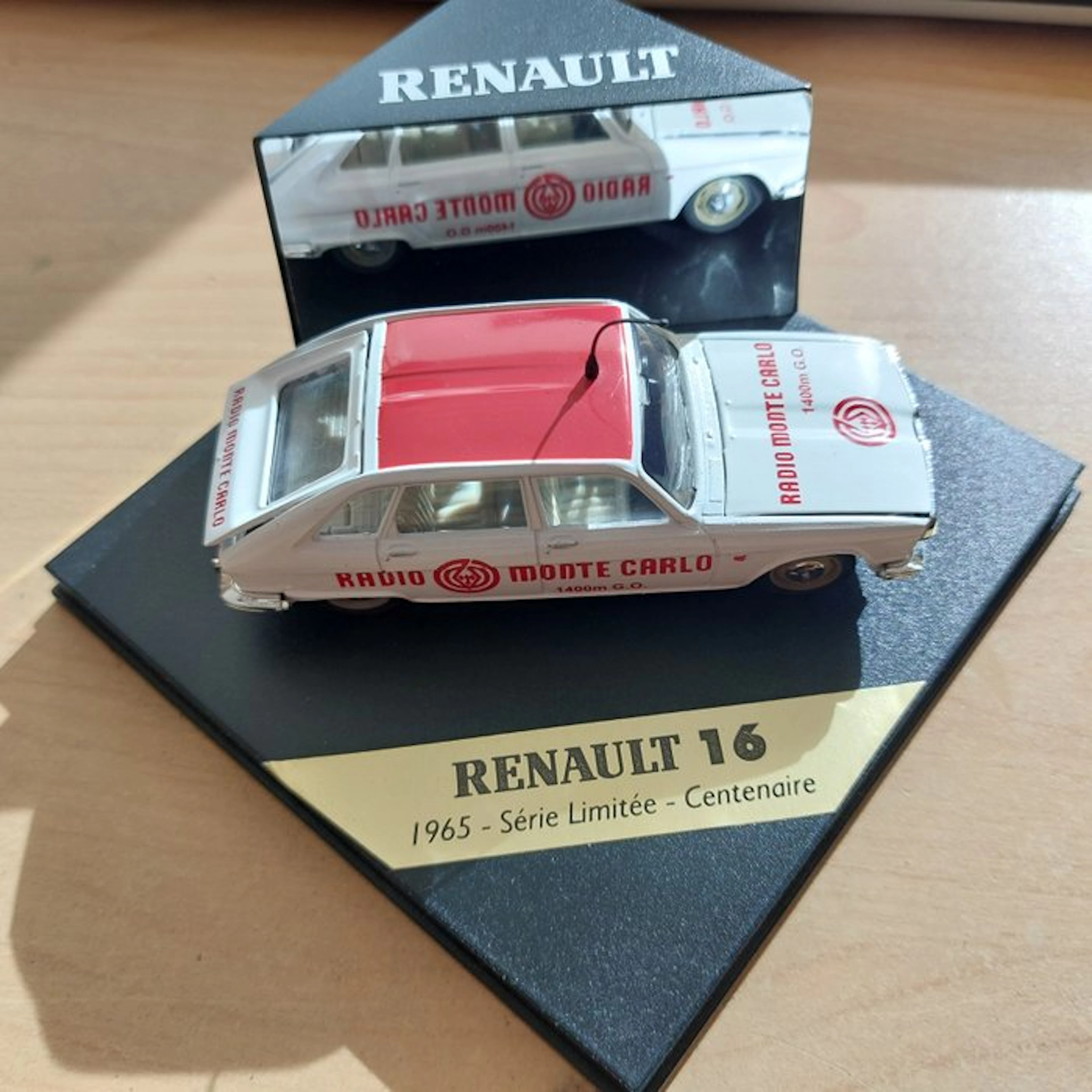 Norev 1:43 - Model car (2) - Renault 16 + Renault 4