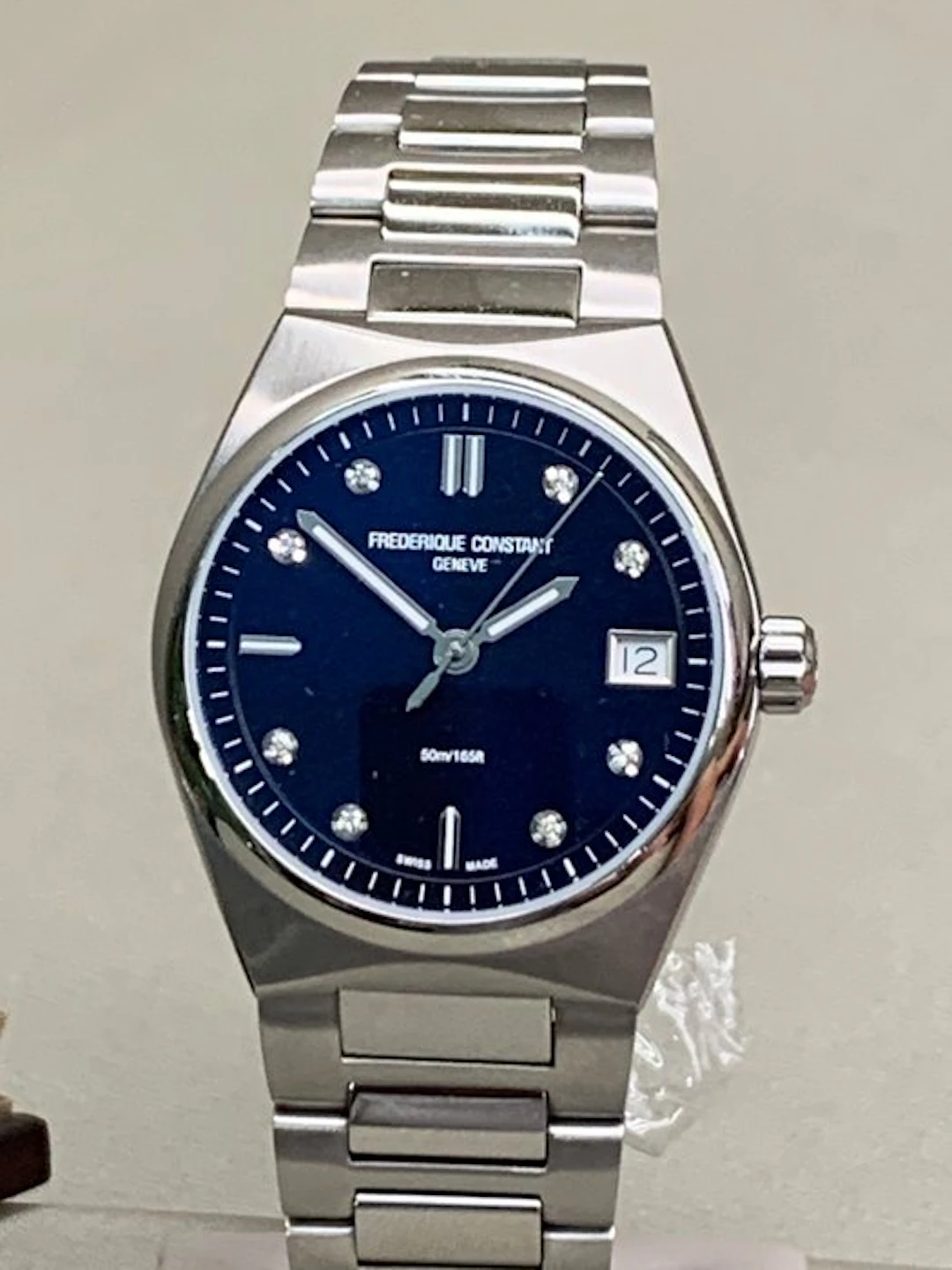 Frédérique Constant - Highlife Ladies Quartz Quadrante...