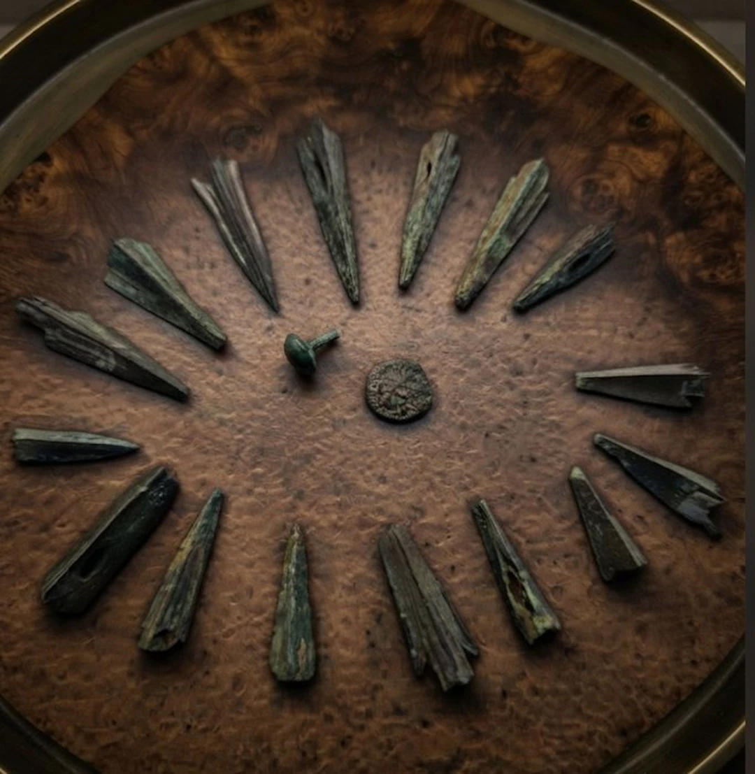Ancient Greek Bronze, Set of 16 Arrowheads