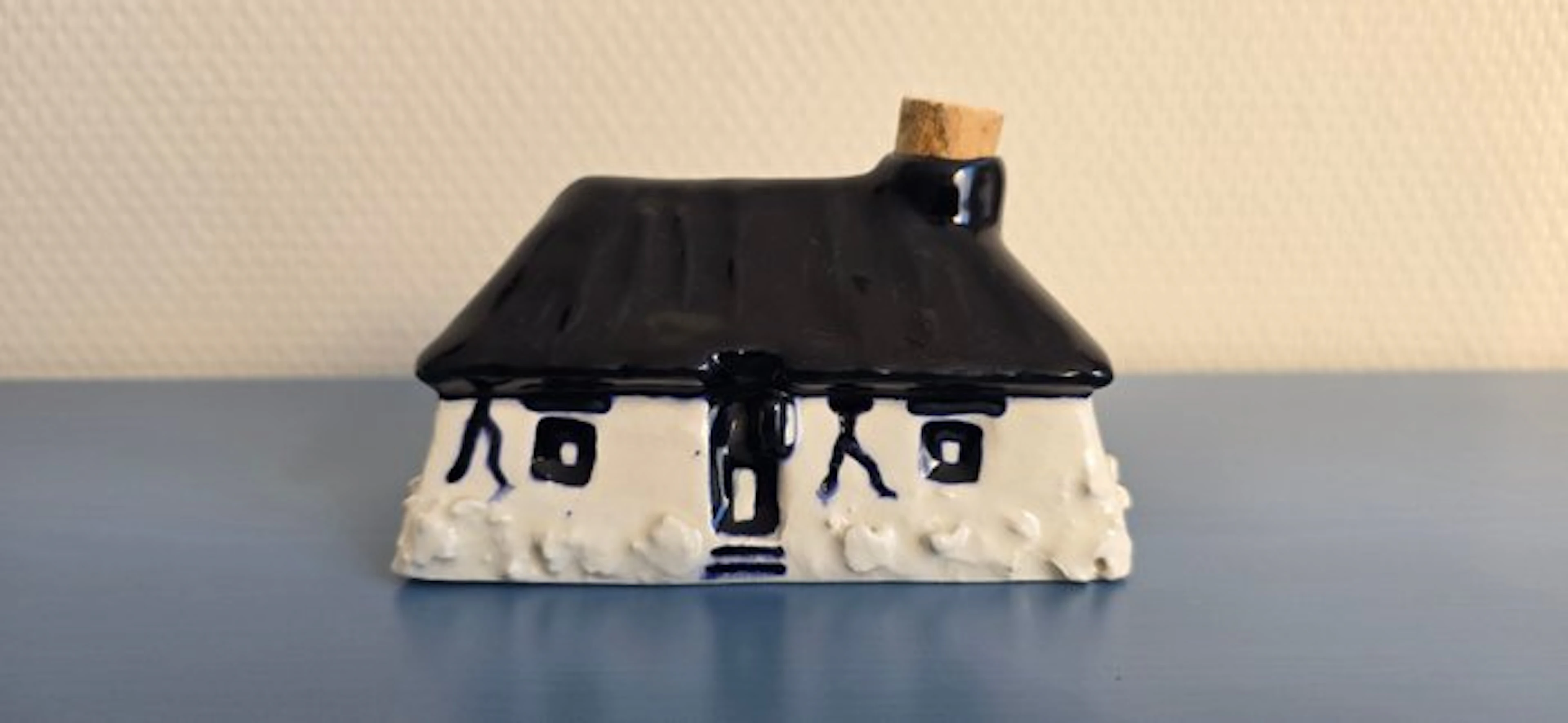 KLM house - Dutch Antilles Ceramics