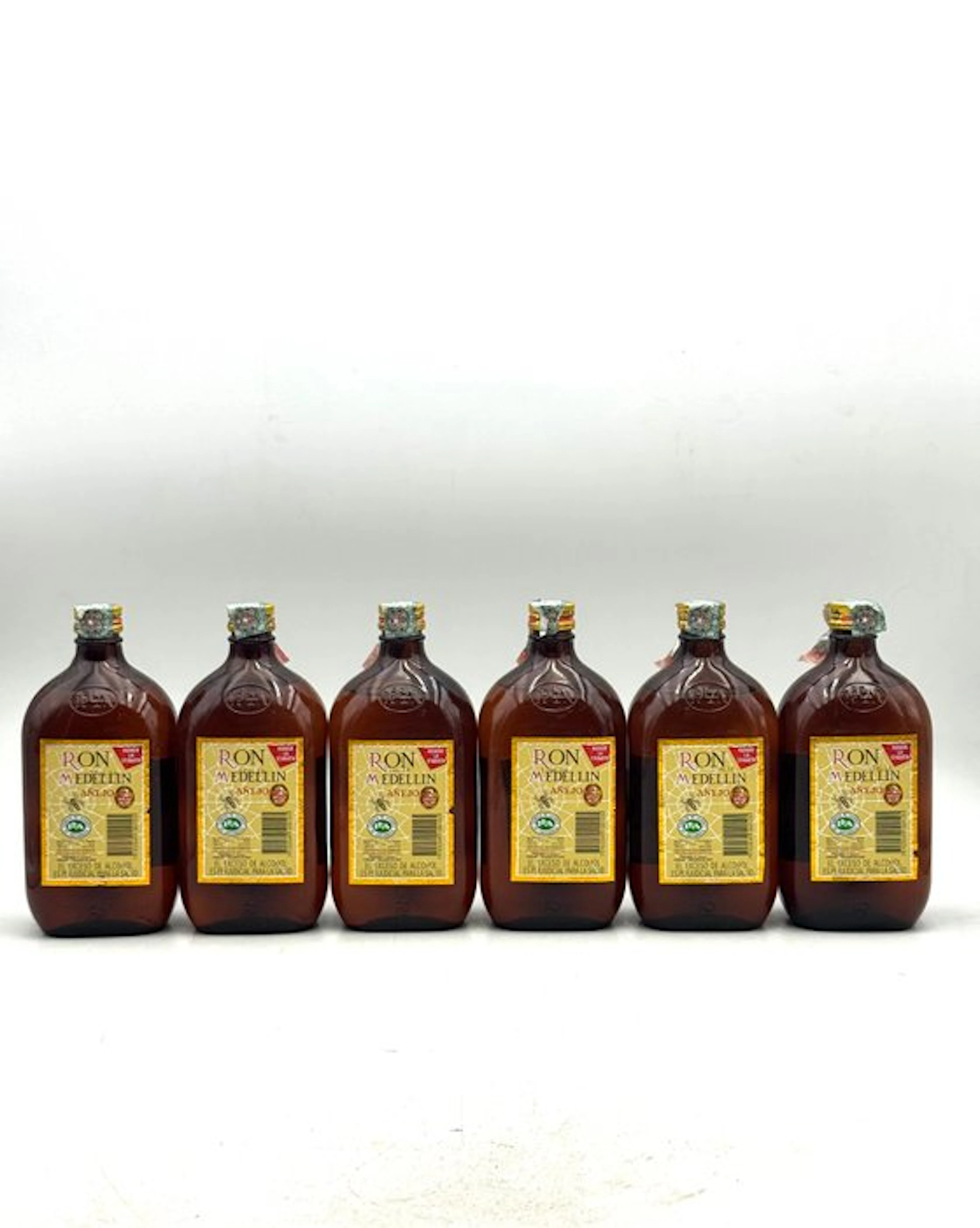 Ron Medellin - Añejo 3 Años - b. 1997 - 70cl - 6 bottles