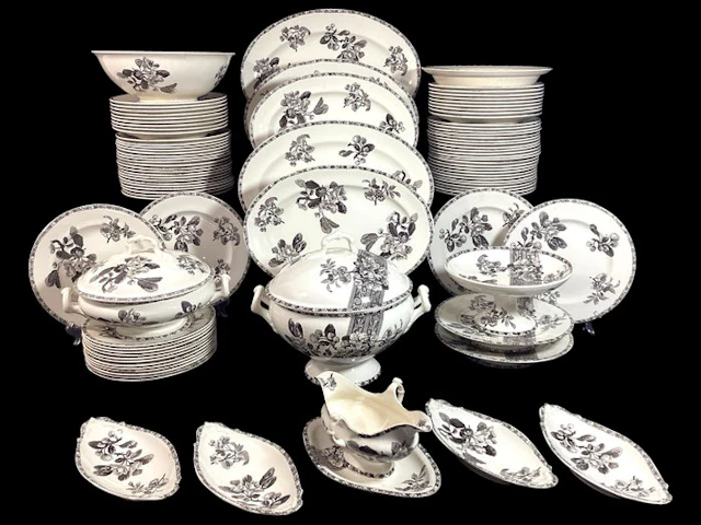 Choisy Le Roi - Table service for 12 (87) - Ceramic
