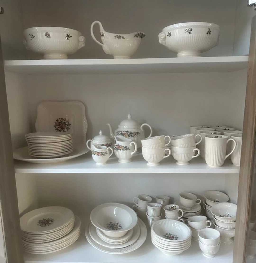 Wedgwood - Dinner set for 6 (100) - Porcelain - Wedgewood Conway