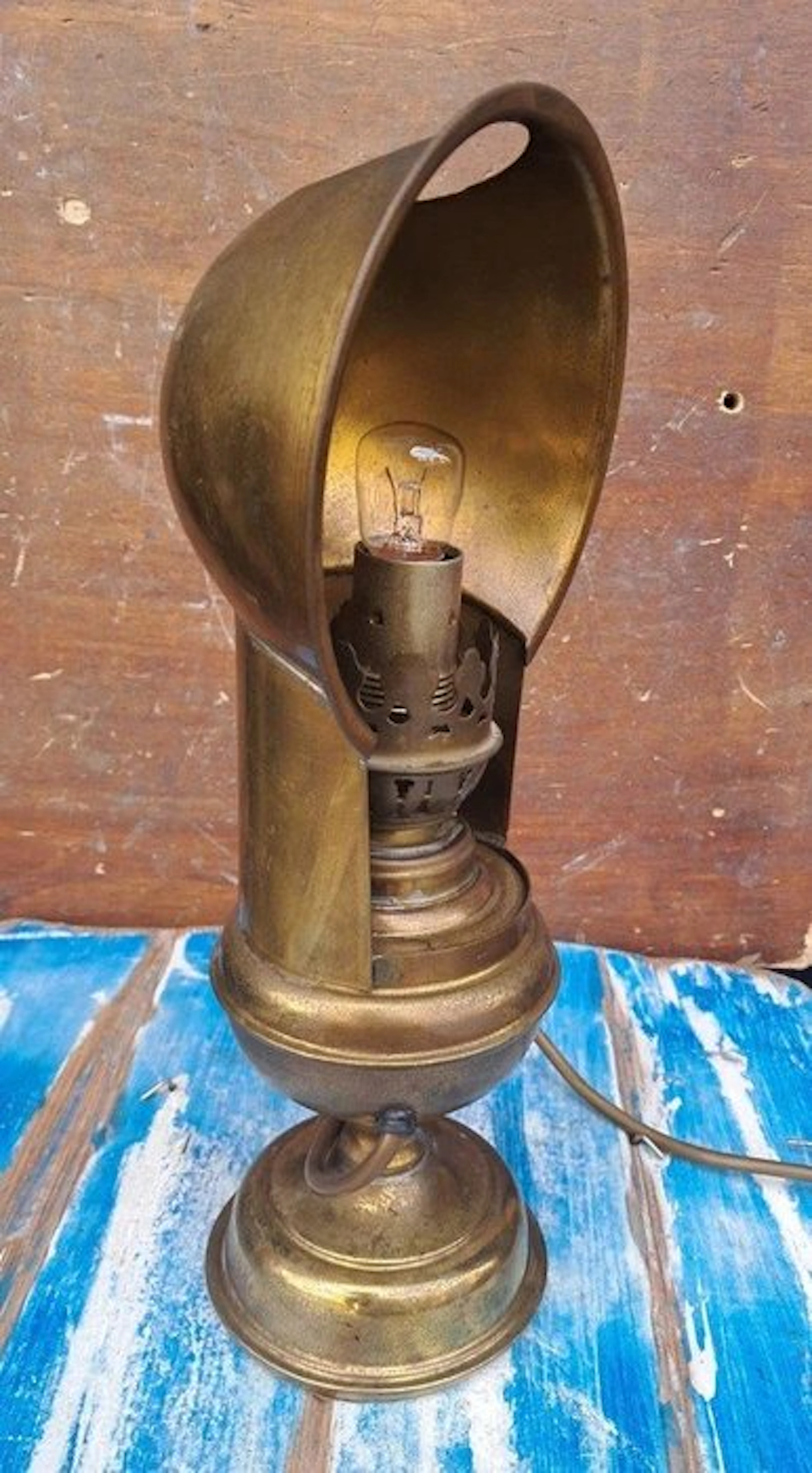 Ship's lamp - Brass