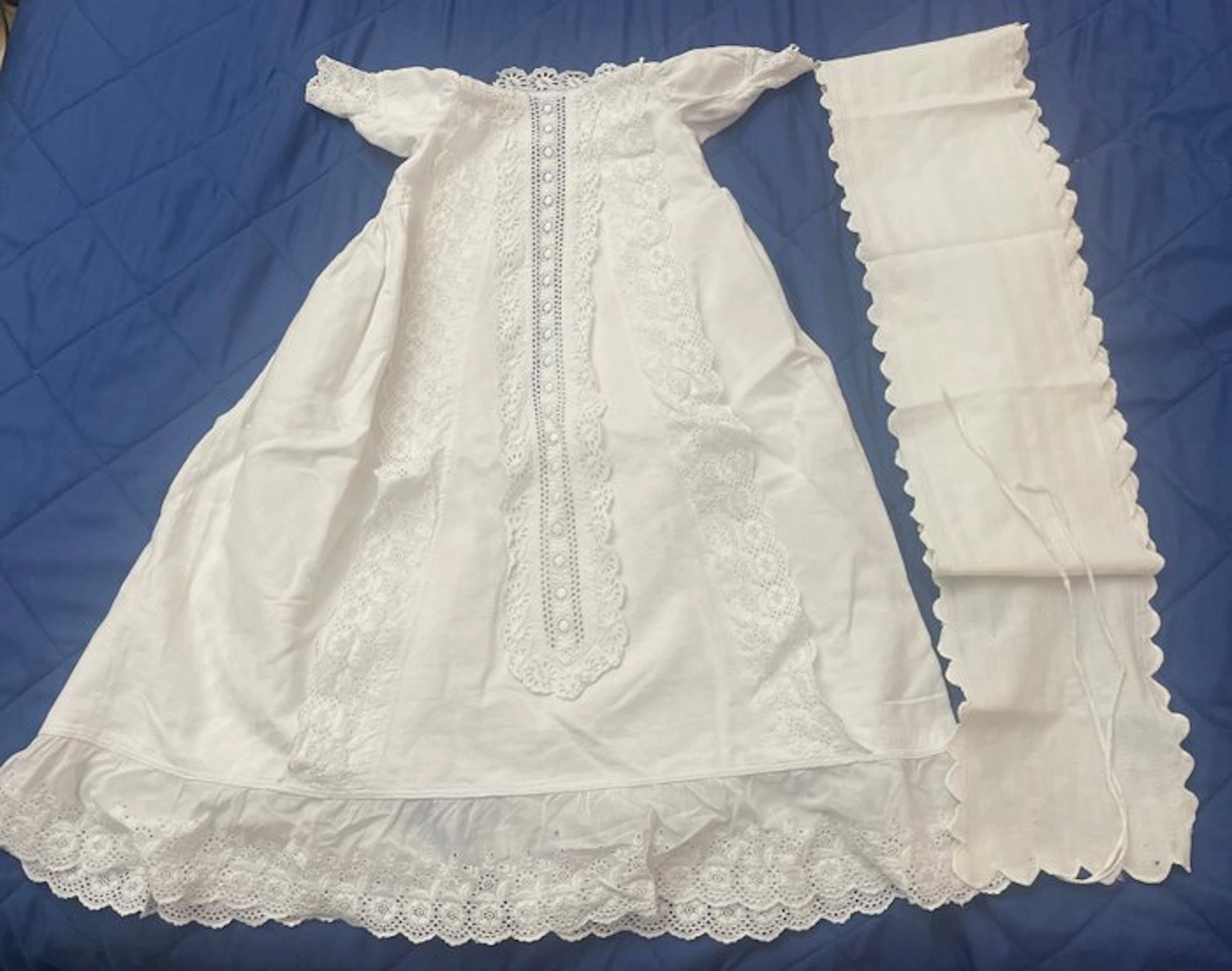 Biancheria d’epoca (vestito battesimo