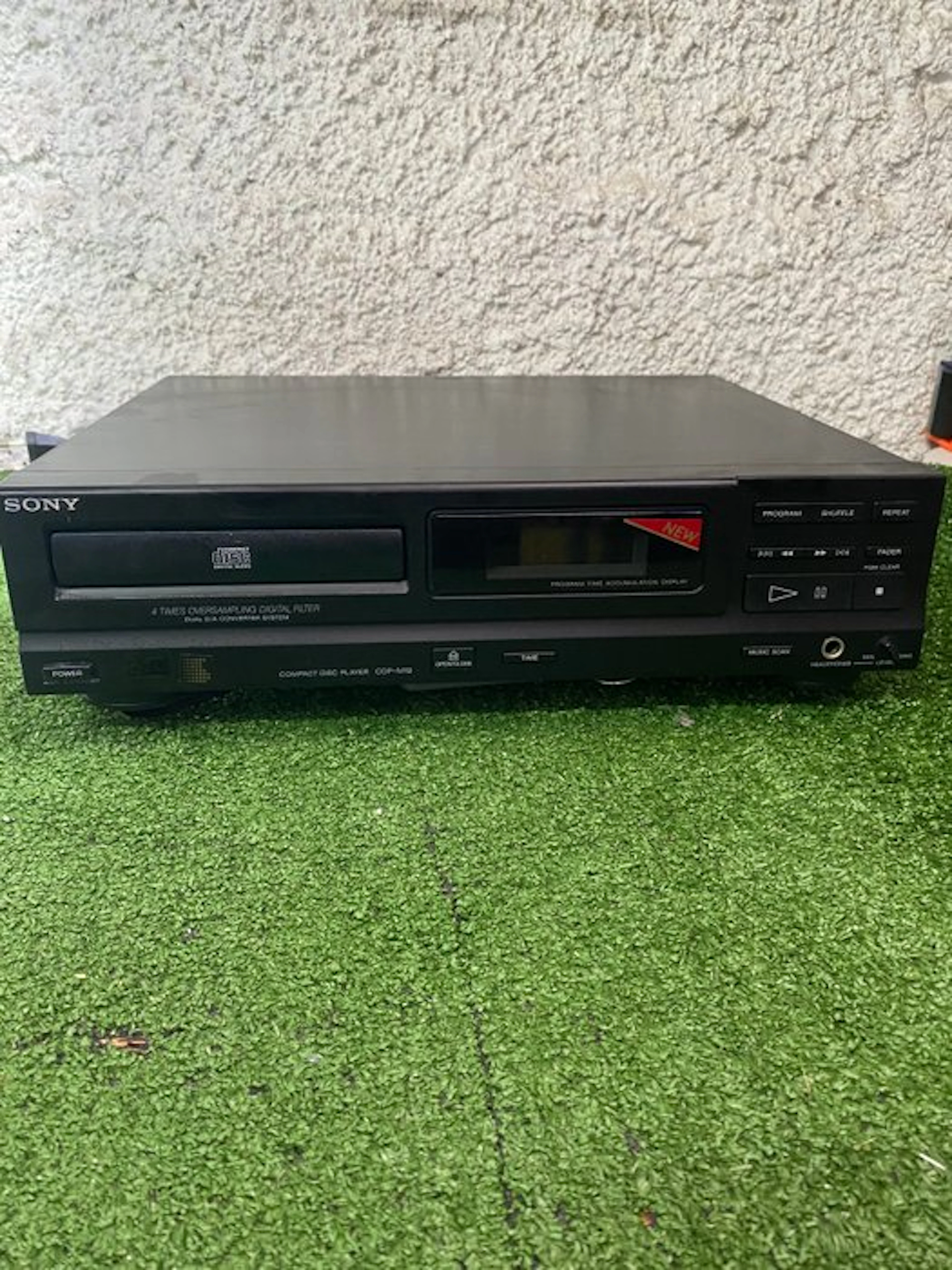 Sony - CDP-M19 CD player