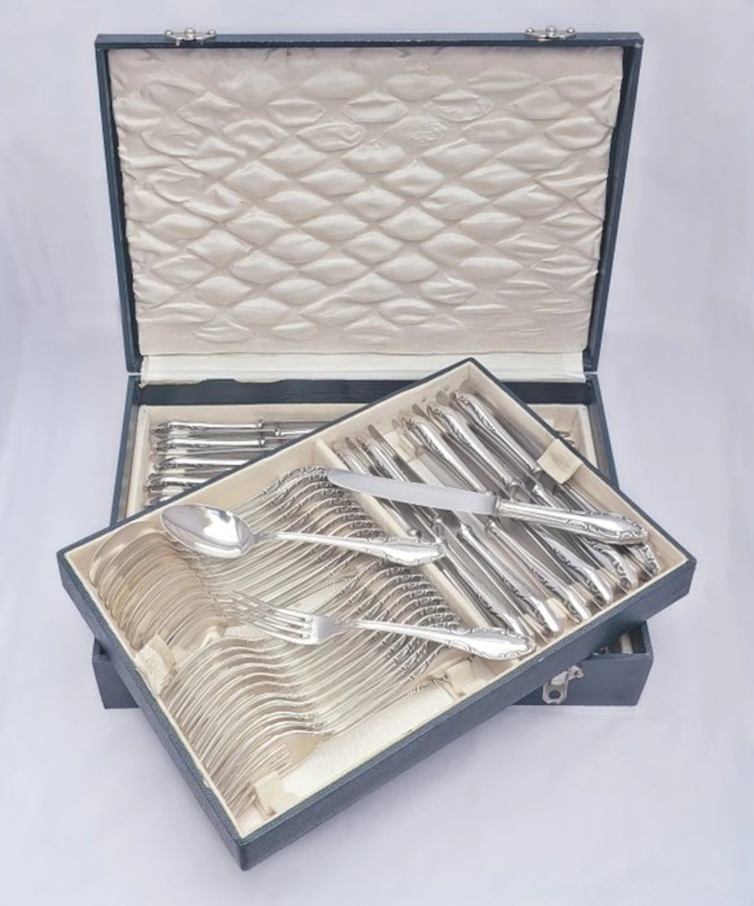Jäger Solingen - Cutlery set for 12 (84) - 12 persons...