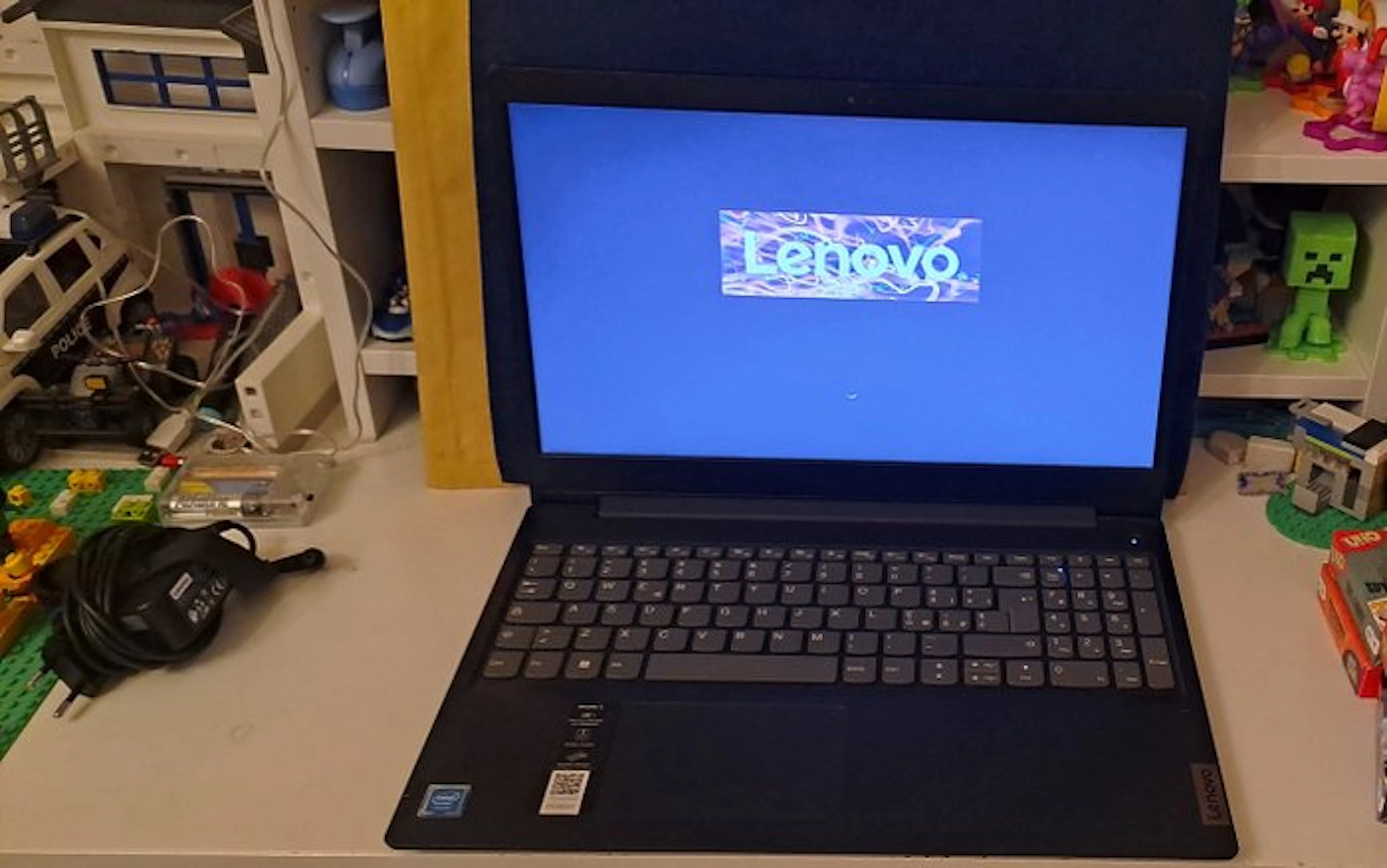 Lenovo IdeaPad 3 15IGL05 | Celeron N4020 | 15.6" Full HD | Windows - Laptop