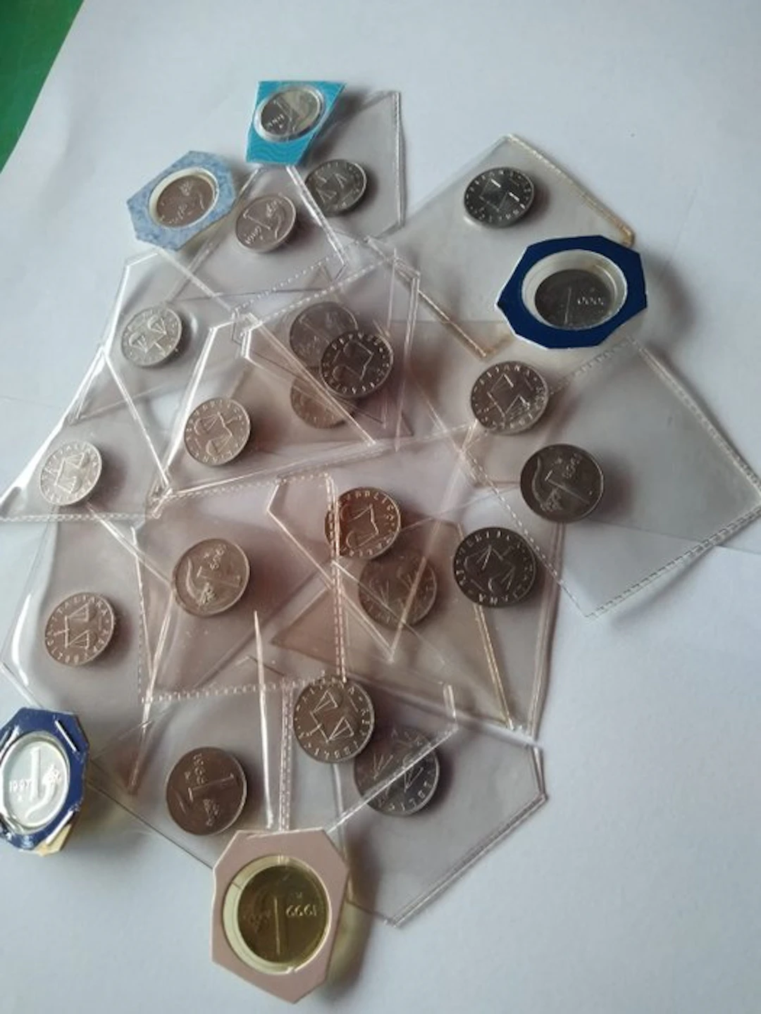 Italy, Republic 1 Lira 1968-2001 (No reserve price)