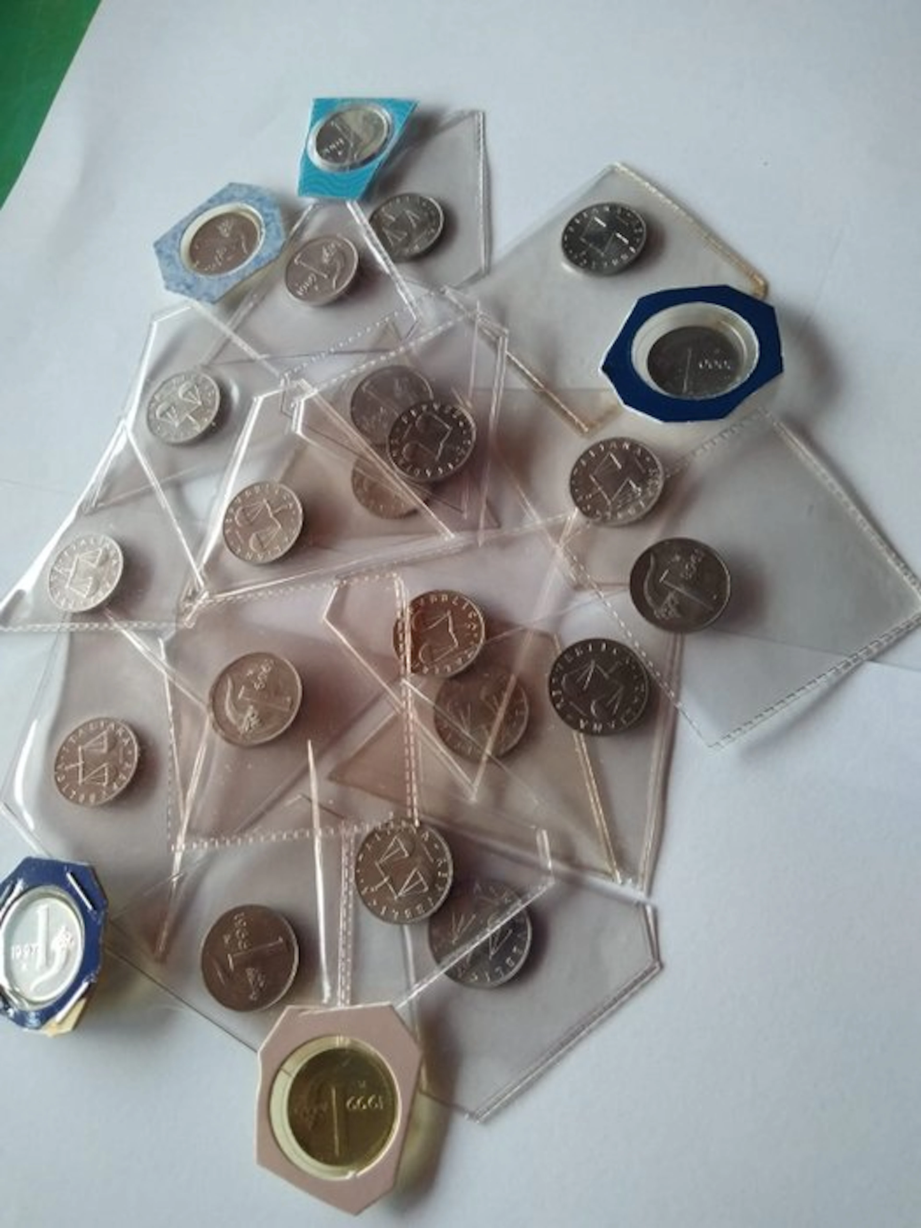 Italy, Republic 1 Lira 1968-2001 (No reserve price)