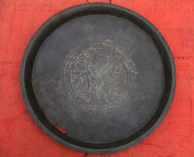 Soil find: Talem offering bowl, bronze, East Java.
