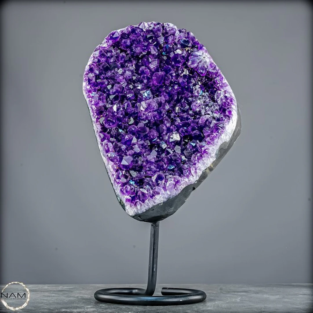 Natural amethyst druse on stand – Exclusive one-of-a-kind...