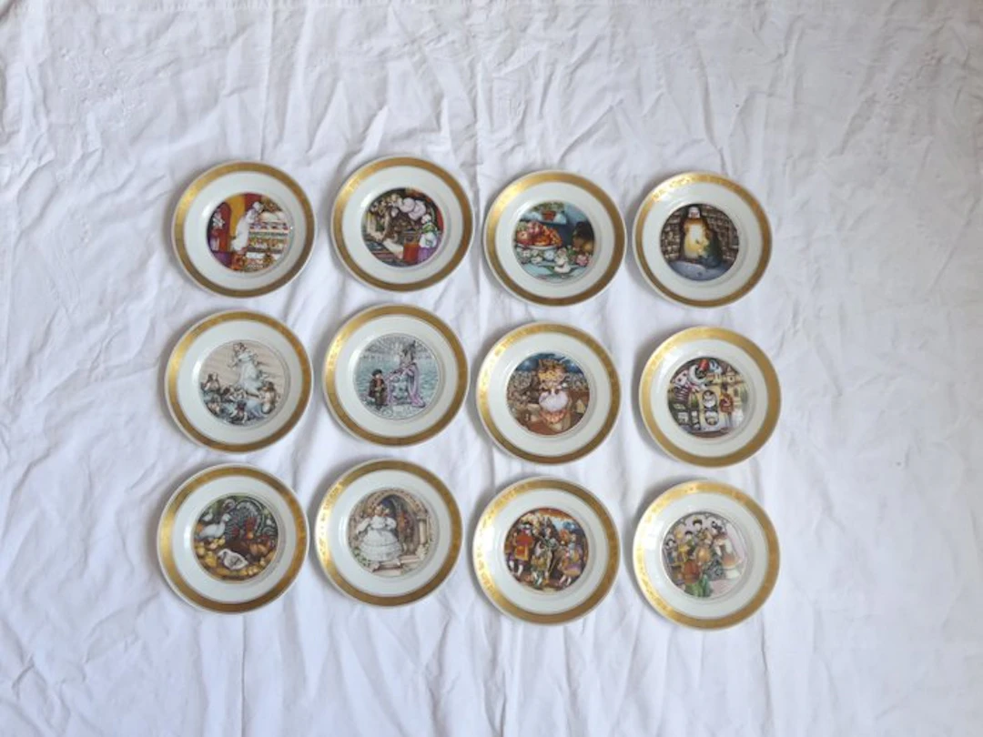 Royal Copenhagen - Pauline Ellison 12 - Plate - Porcelain...