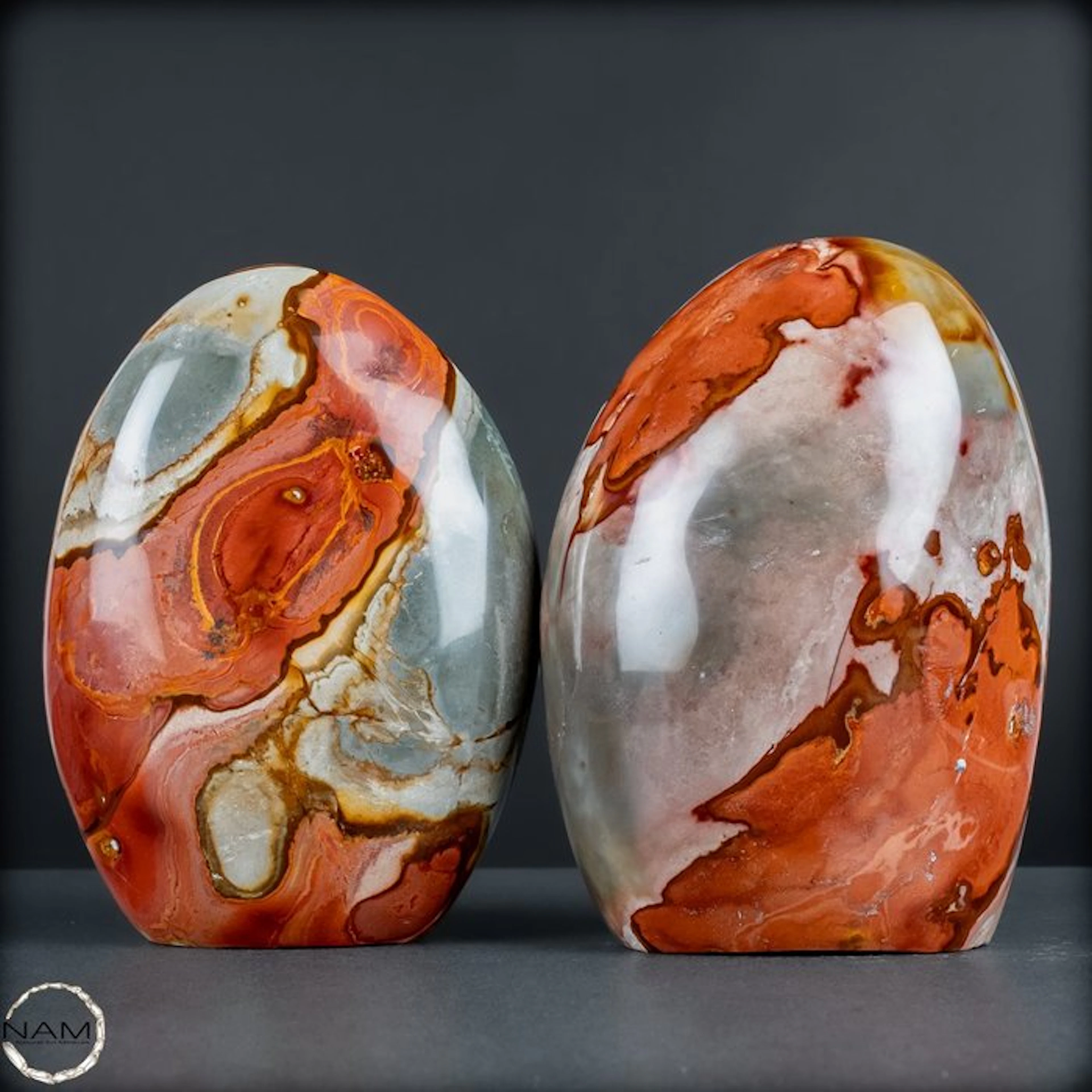 Polychrome jasper from Madagascar – A fascinating natural...