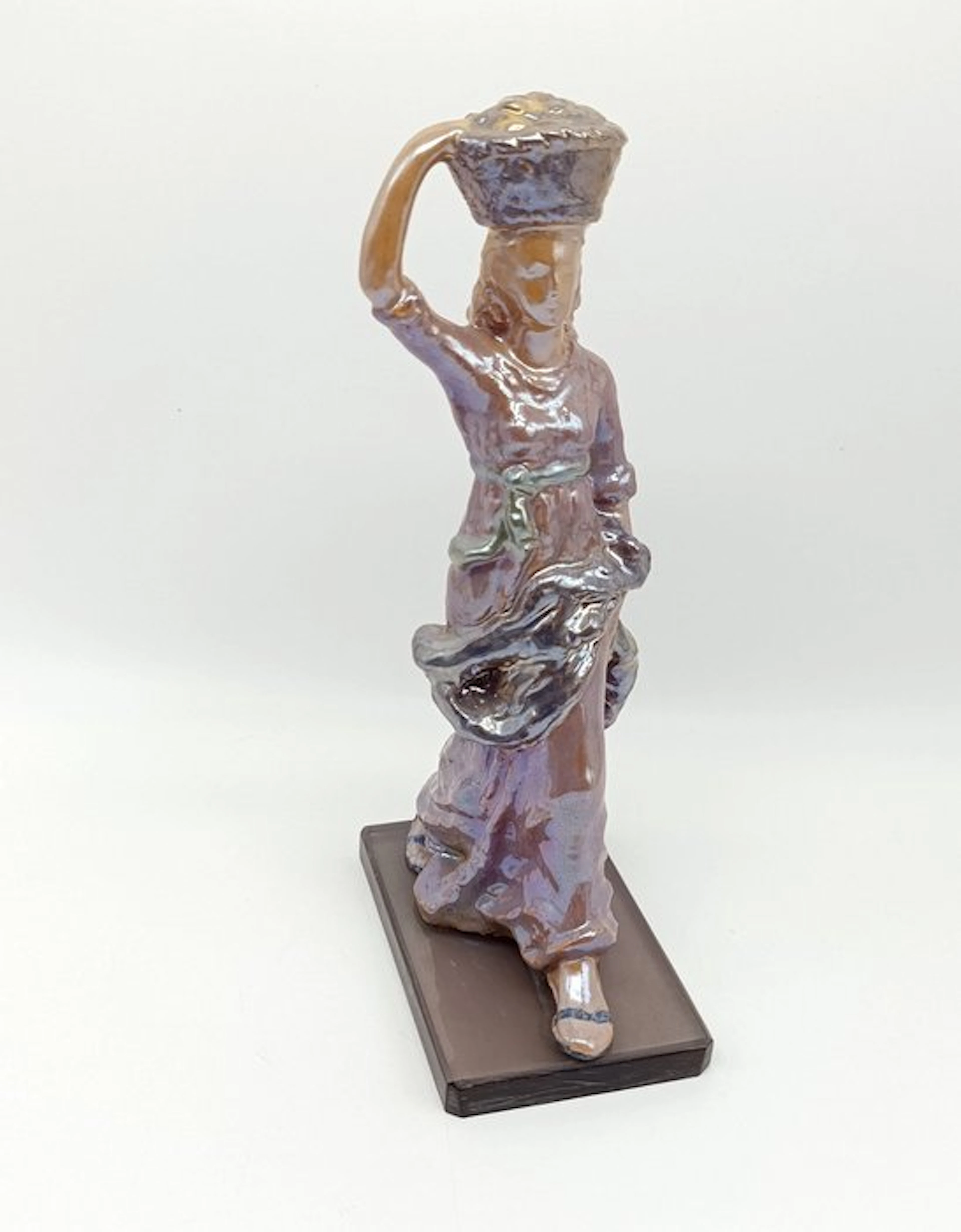 Giordano Tronconi - Sculpture, Donna con cesta - 22 cm - a mirror