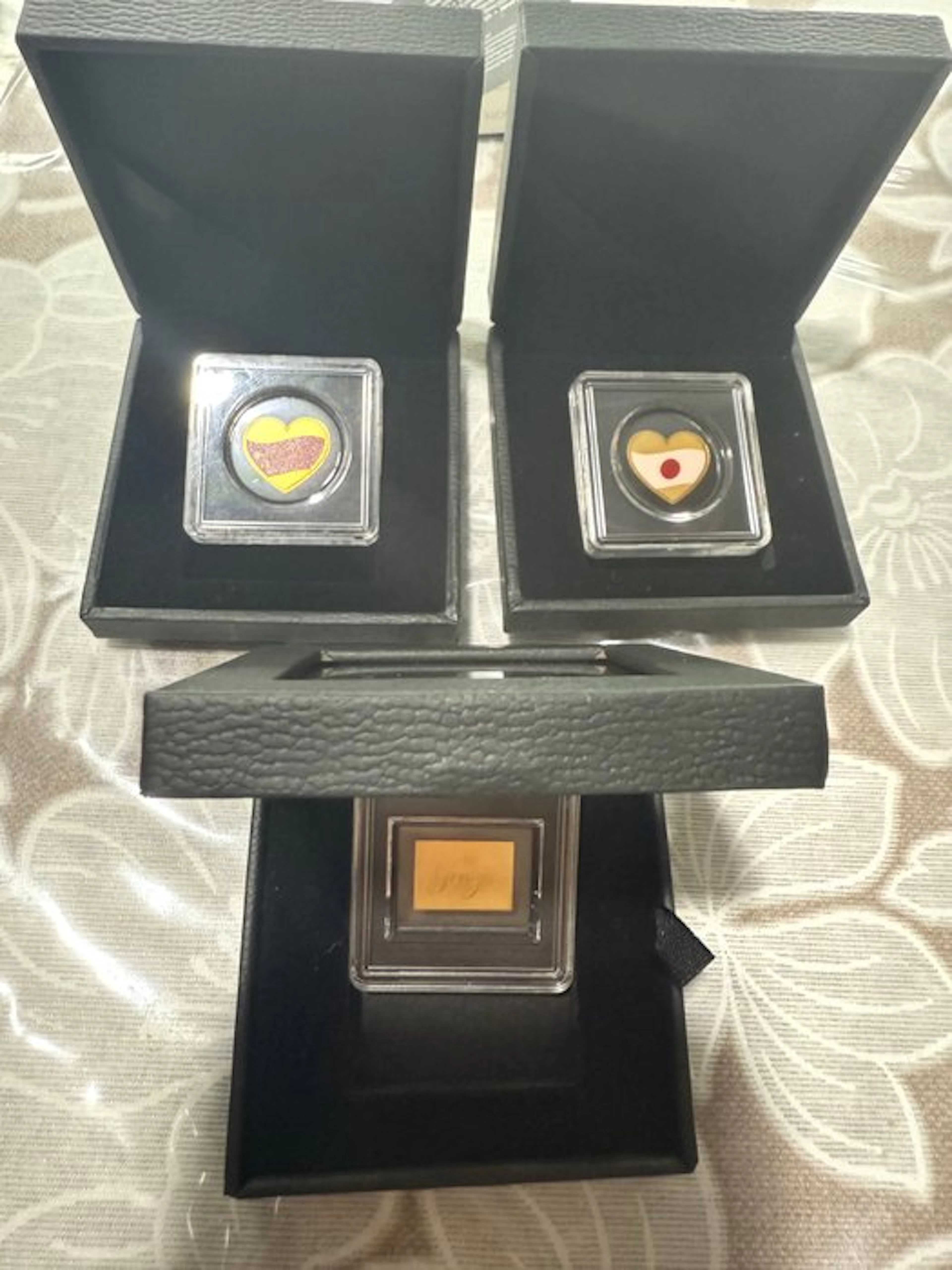 Chad. 300 Francs CFA ND, 3 x 1/1000 Oz, Box & COA (No reserve price)