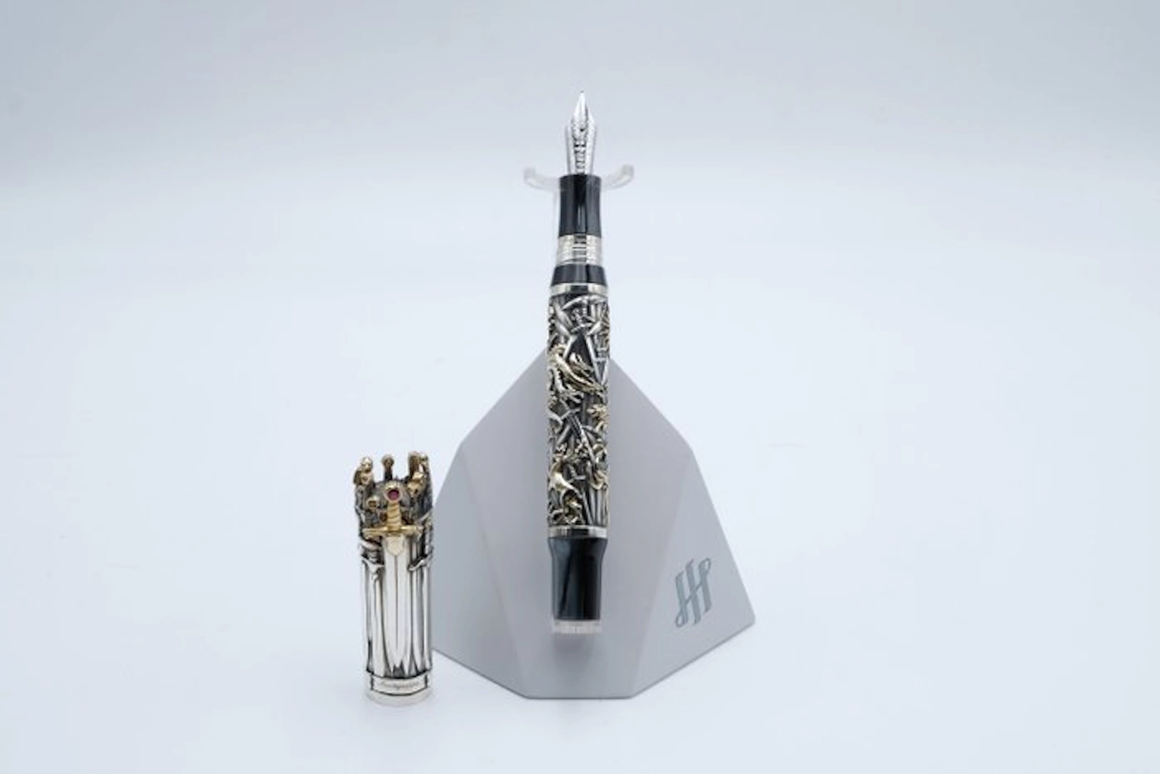 Montegrappa - Game of Thrones - The Iron Throne - 18K...