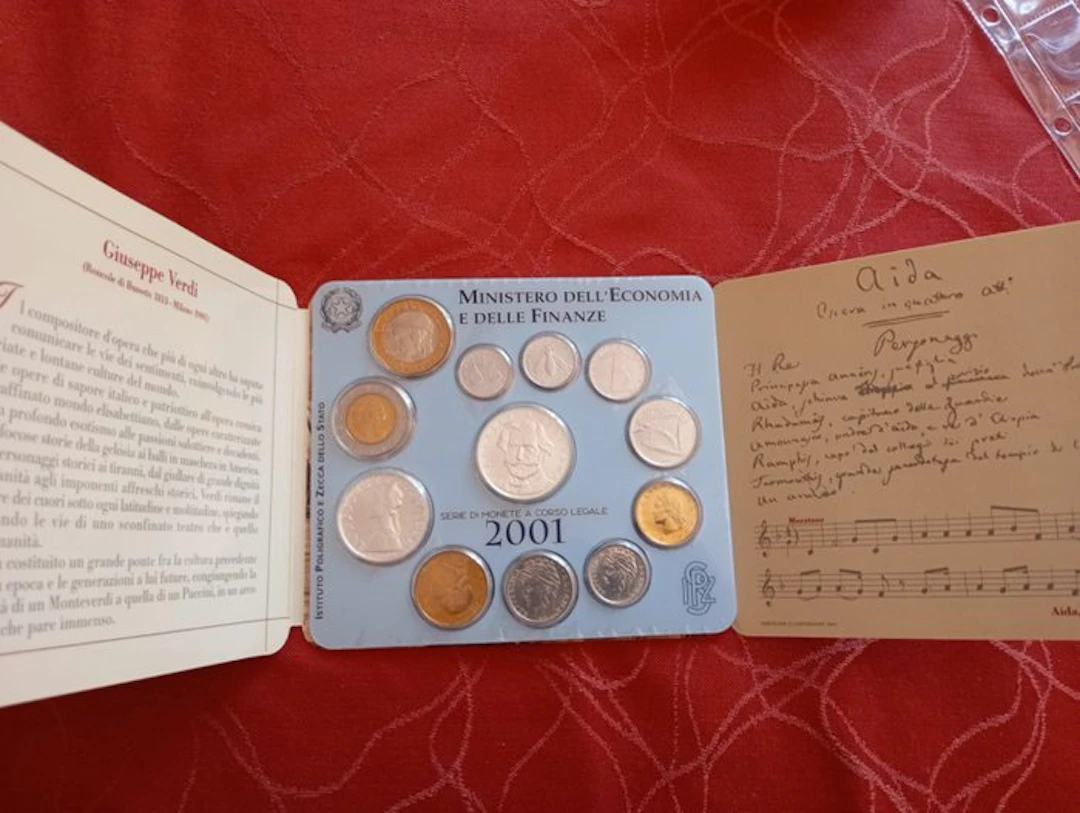 Italy. Serie di monete 2001 (No reserve price)