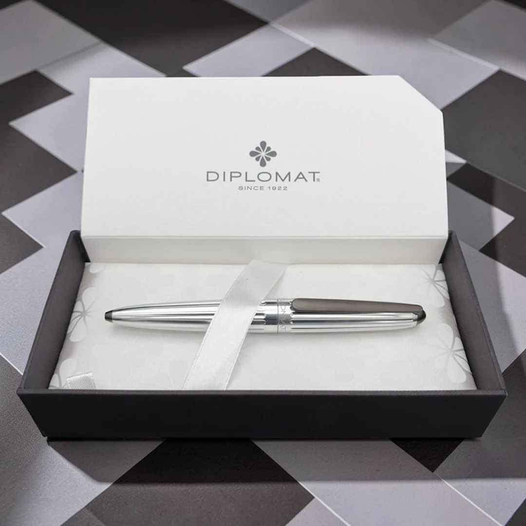 Diplomat - Aero - No reserve price - Pen