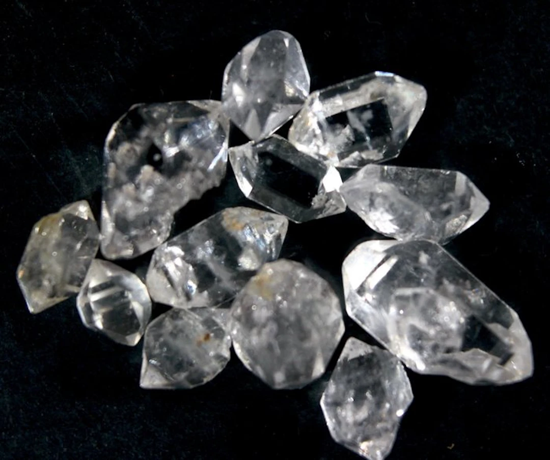 No Reserve - 19.60 ct Herkimer Diamond-type...