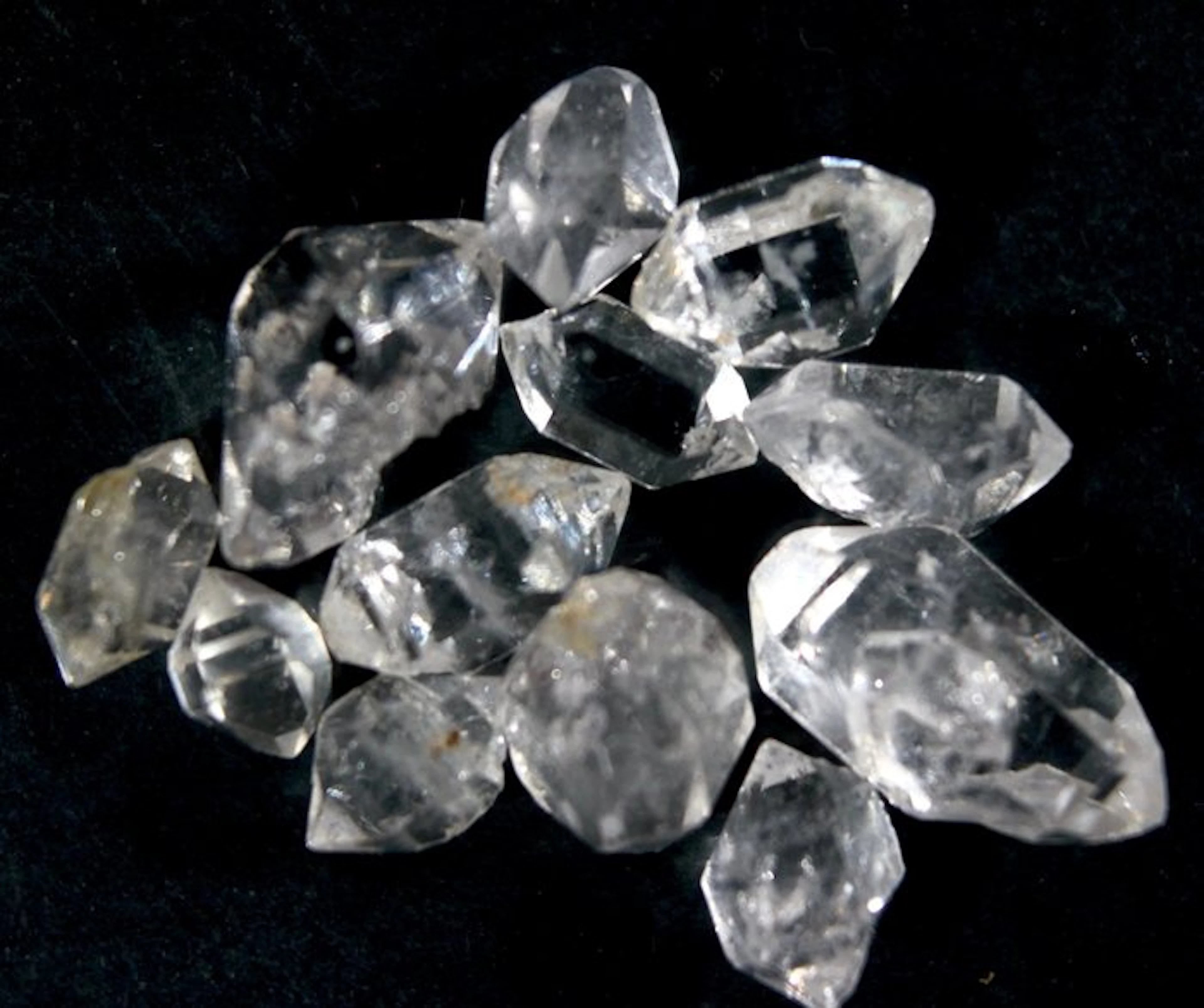 No Reserve - 19.60 ct Herkimer Diamond-type...