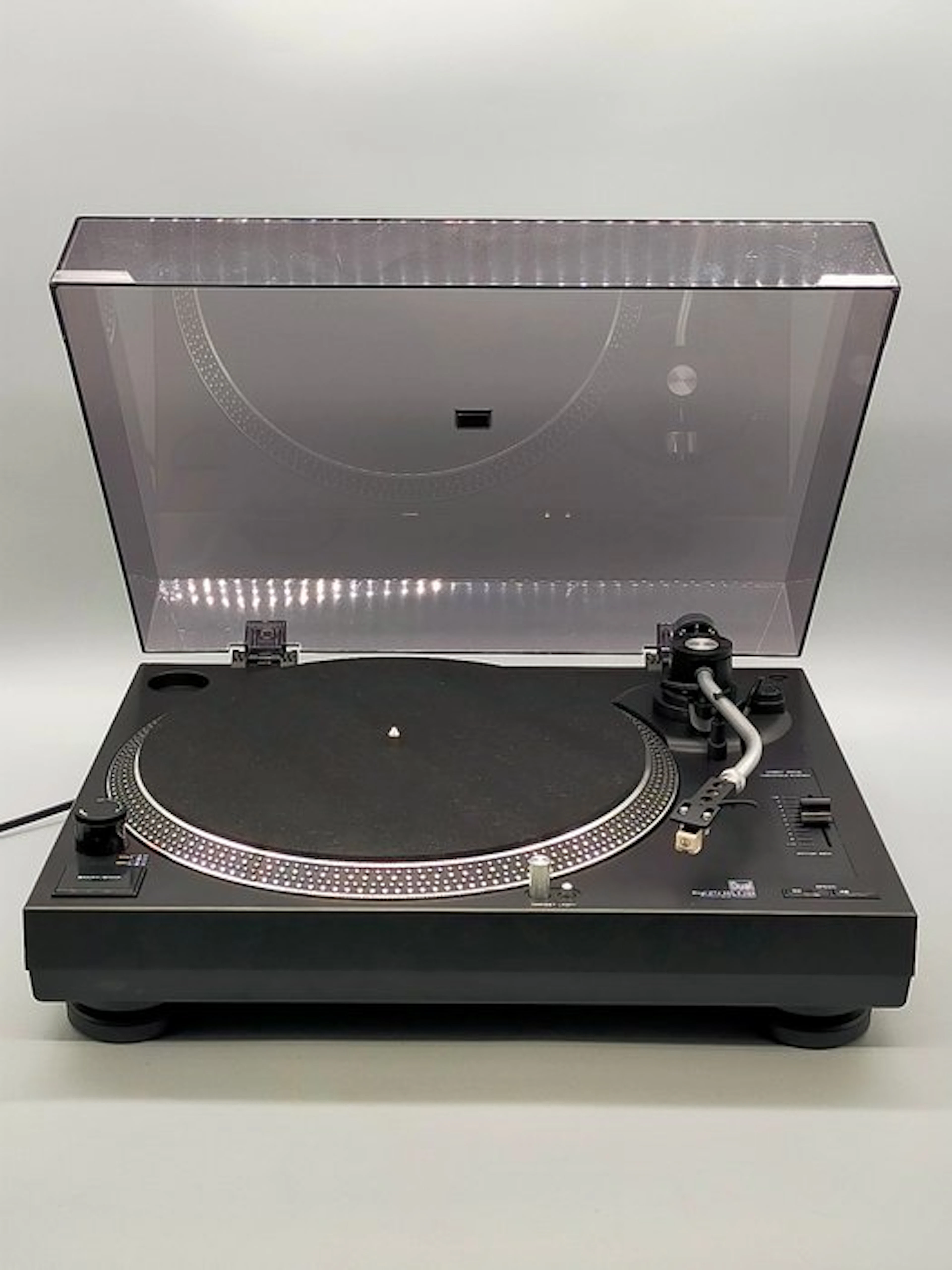 Dual - DTJ 301.2 USB 'Professional' 2-Speed Direct-Drive Turntable