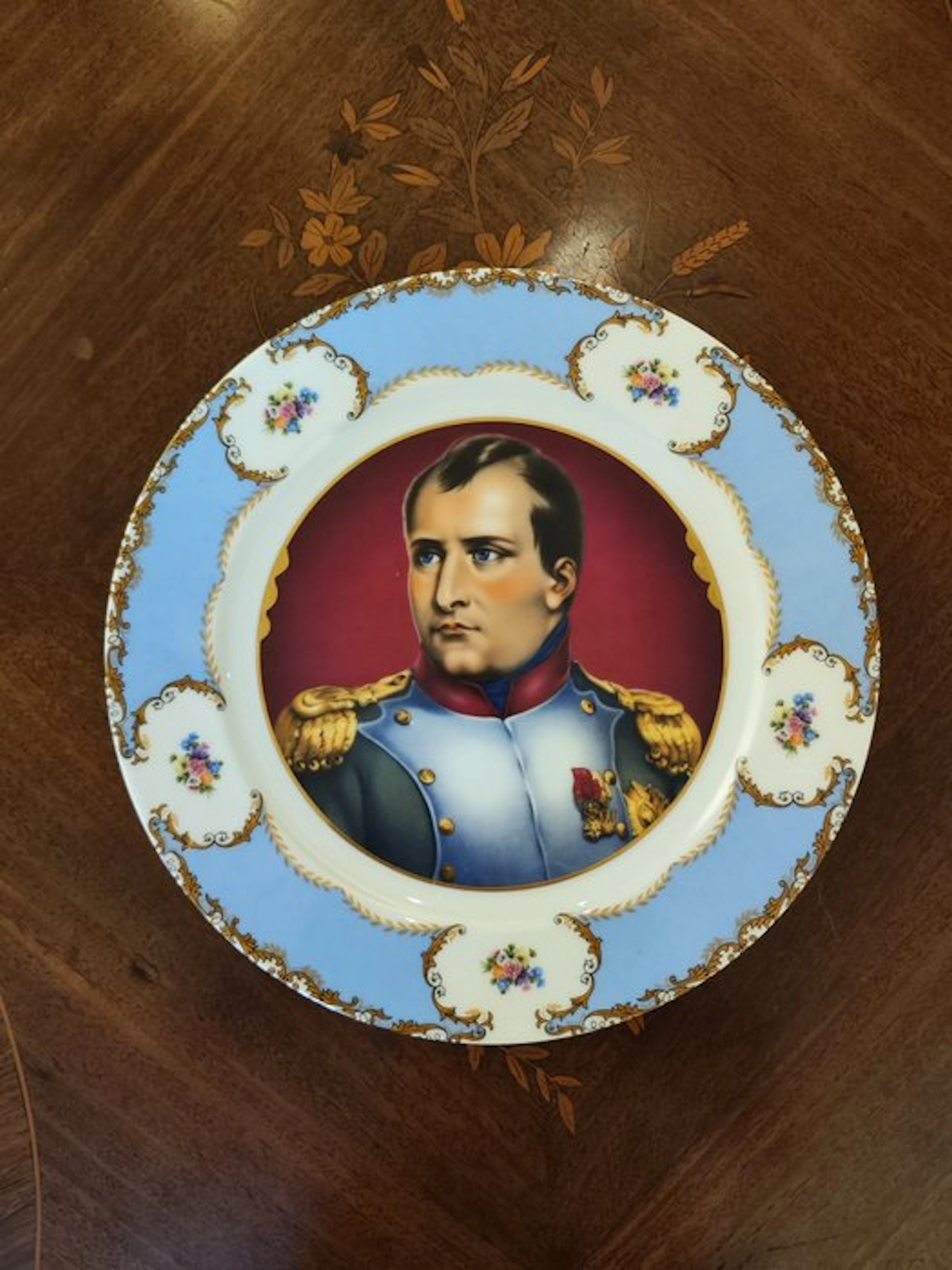 heinrich - Dish - Ceramic