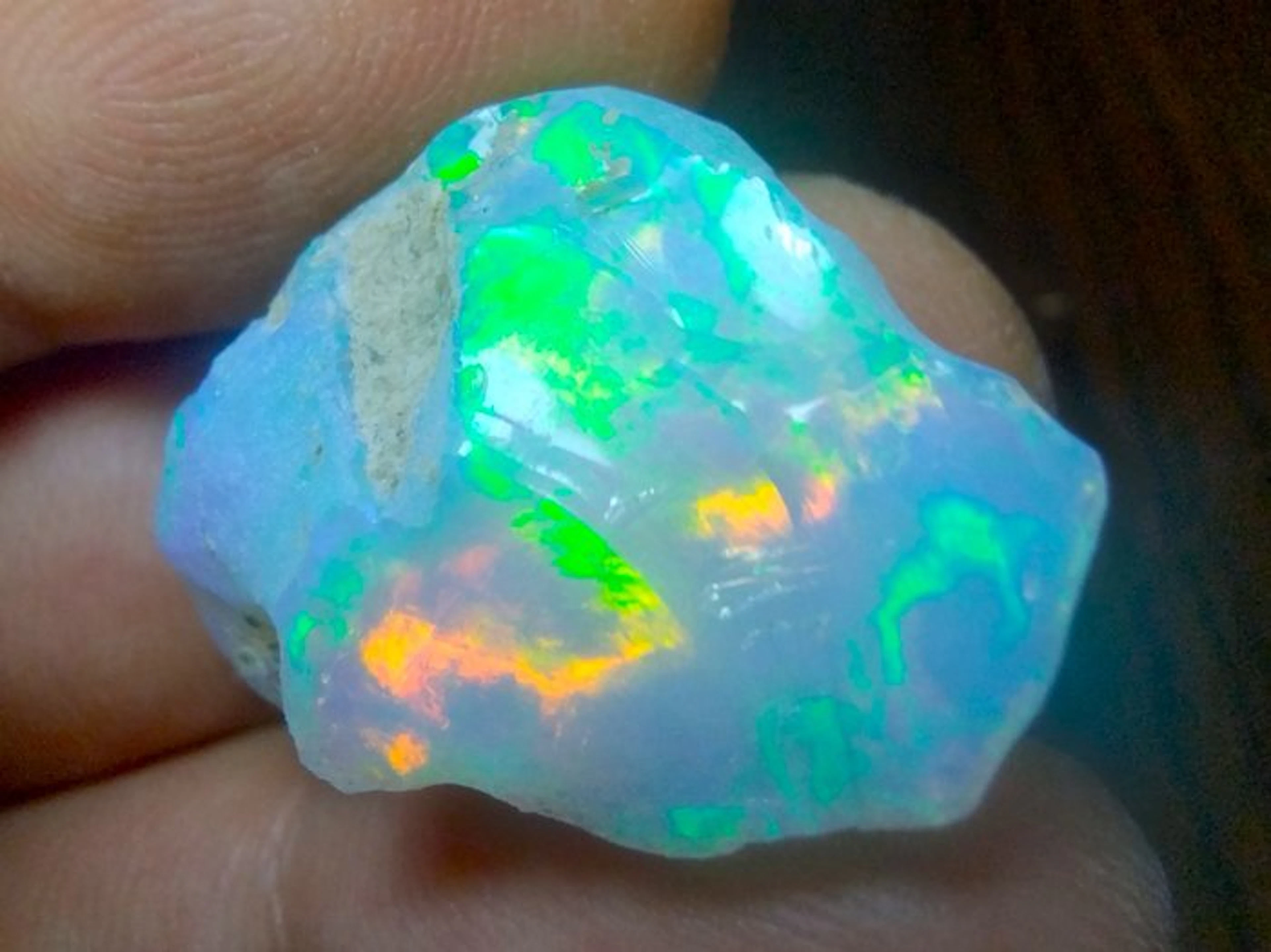 20.2 cts - Top Colors - Natural Opal Rough "Dry"- 4.04 g