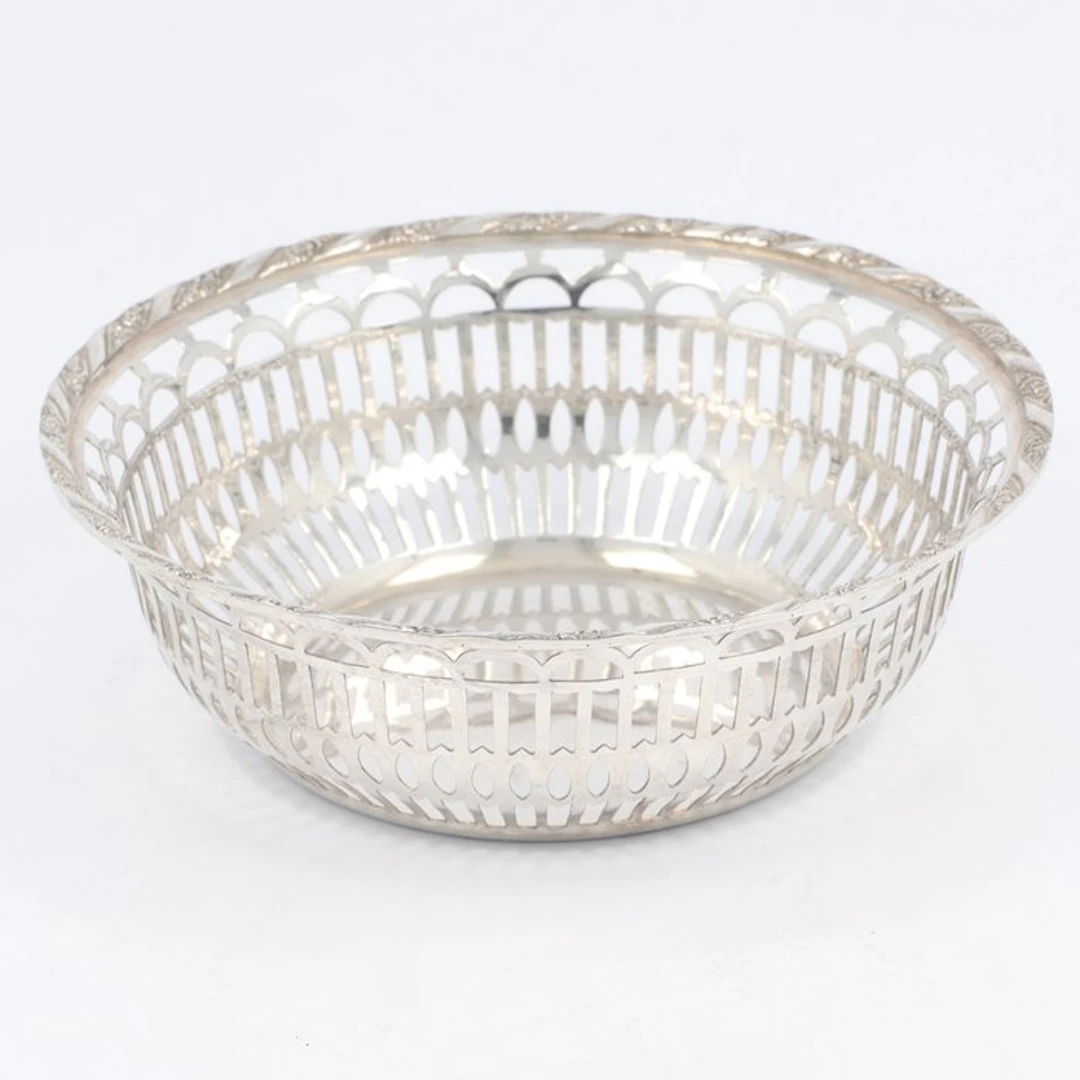 Fa. Dahlia (Amsterdam 1926) - Bonbon basket - .833 silver