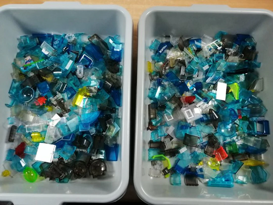 LEGO - geen serie - Partij Transparante onderdelen +/- 2,00 kilo