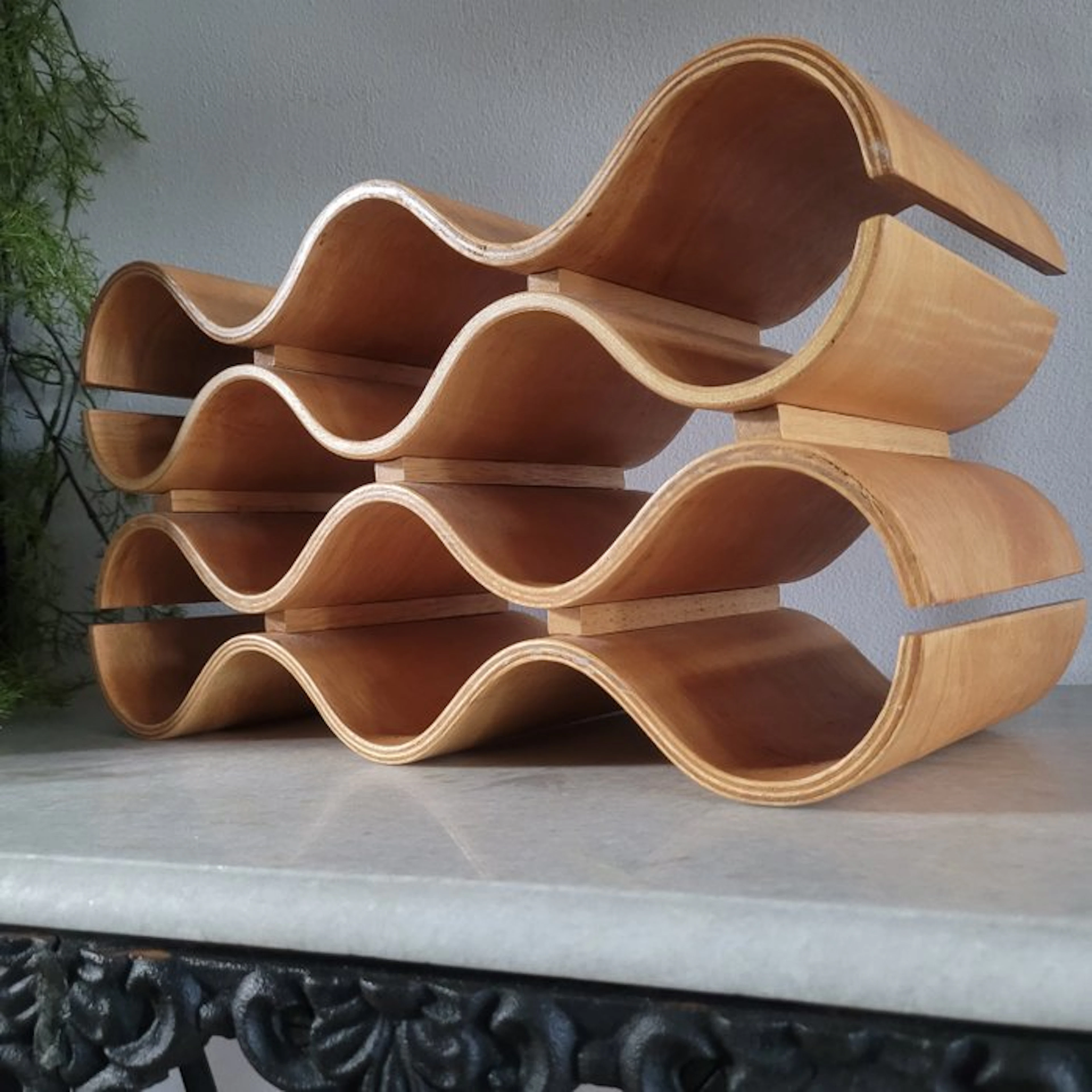 Scandinavisch Design, Gegolfd Wijnrek, 1970 - Wine rack - Plywood Wood