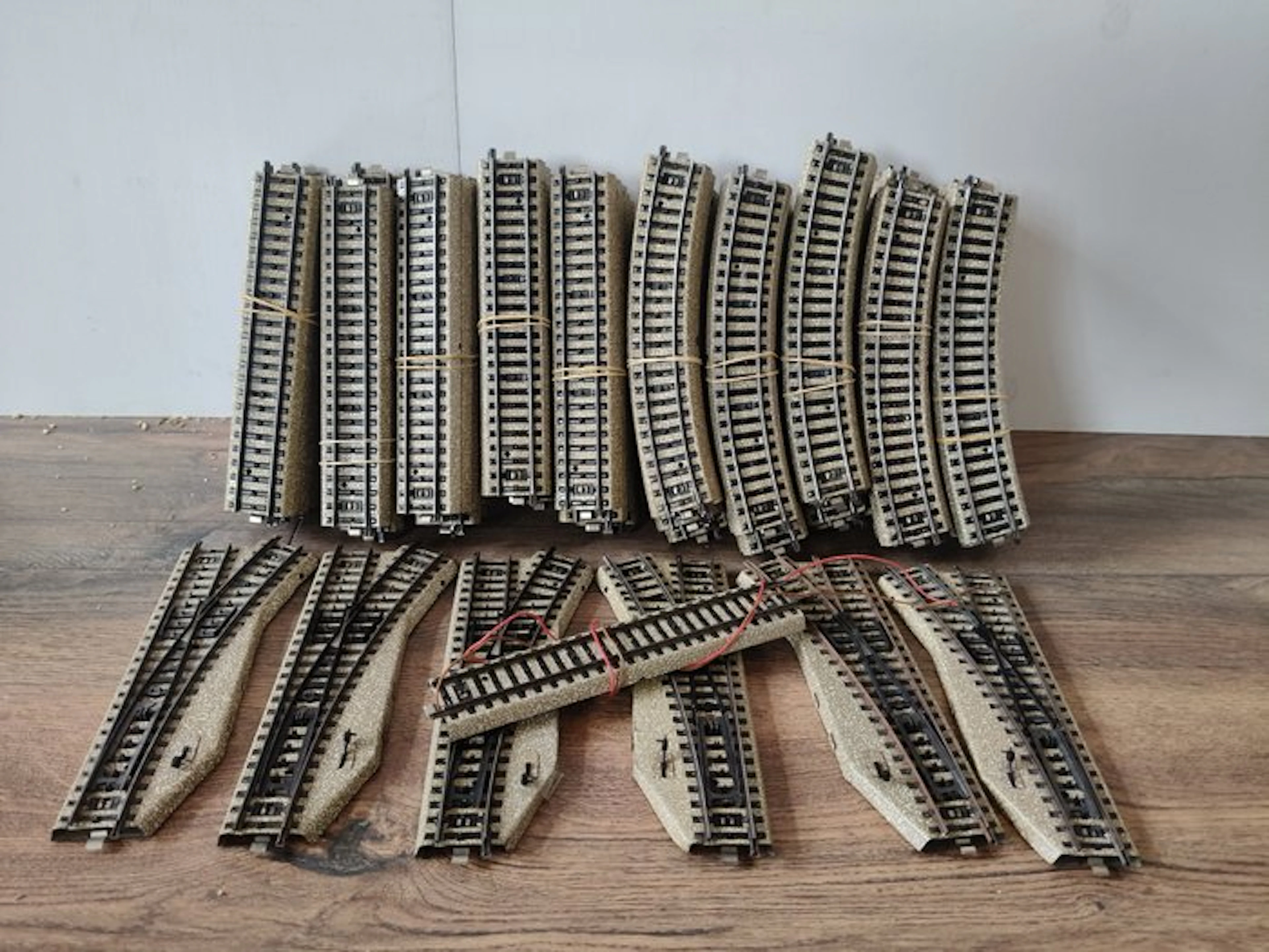 Märklin H0 - 5106/5100/5111/5221/5222/ - Model train tracks (107) - M rails
