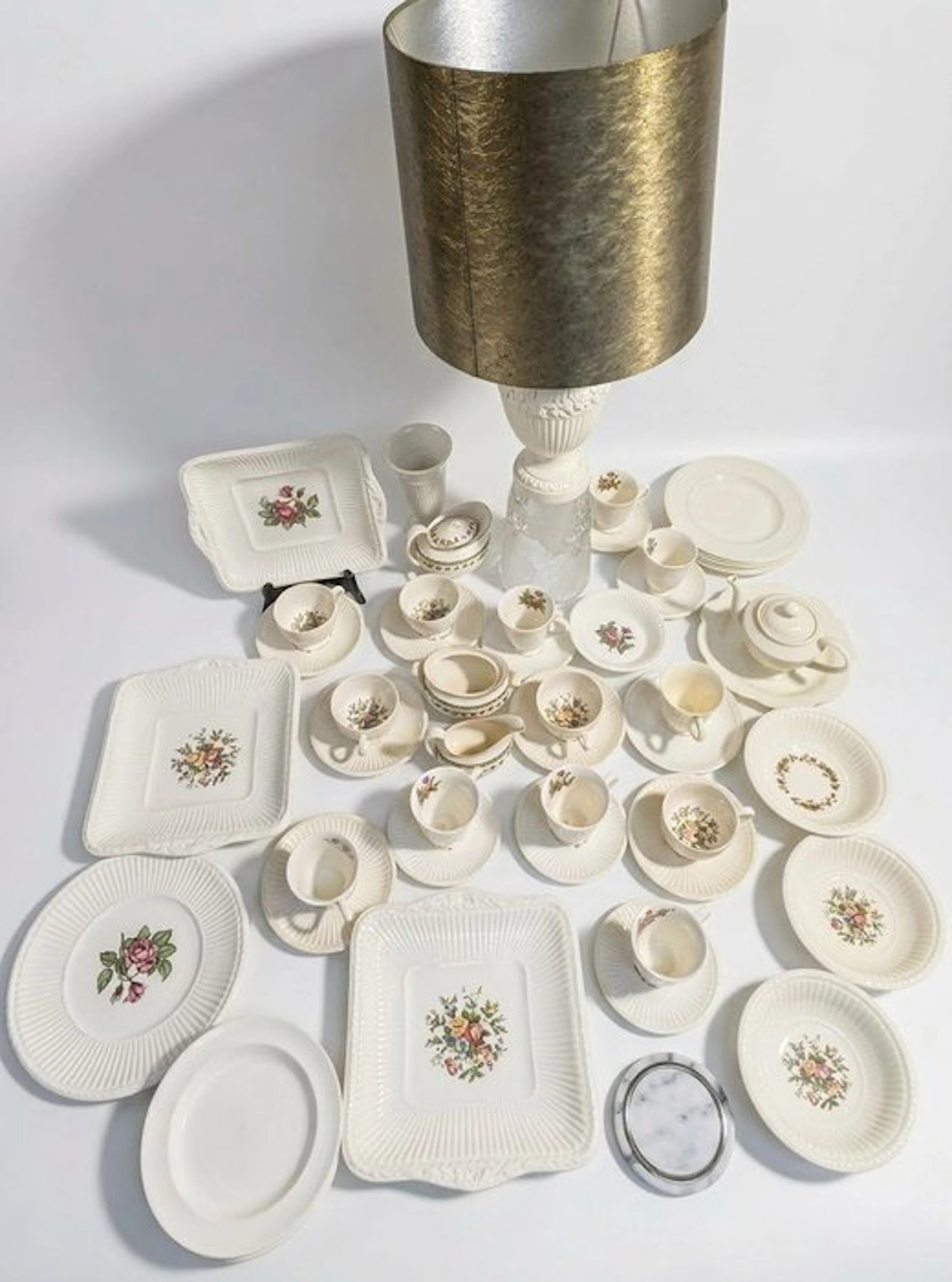 Wedgwood - Table service (52) - Mixed - Earthenware