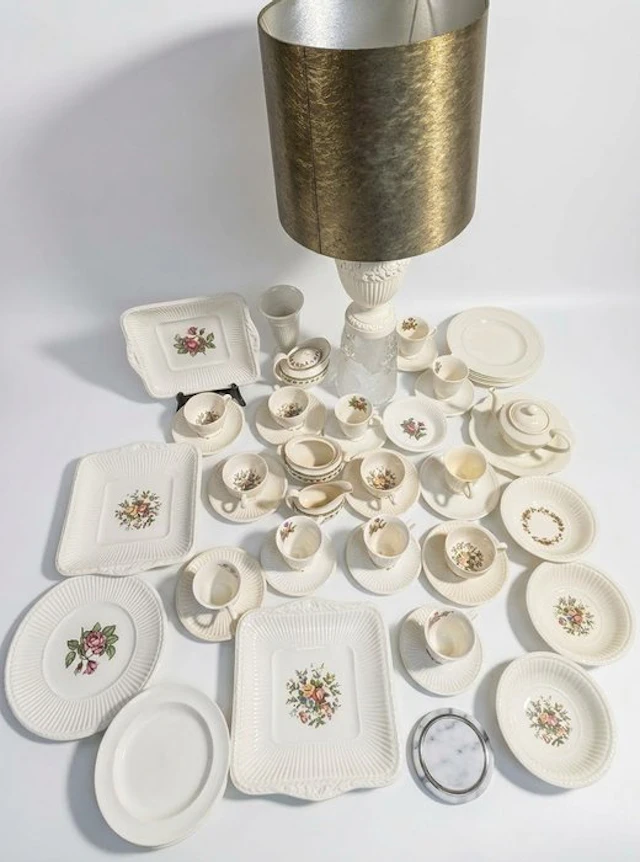 Wedgwood - Table service (52) - Mixed - Earthenware