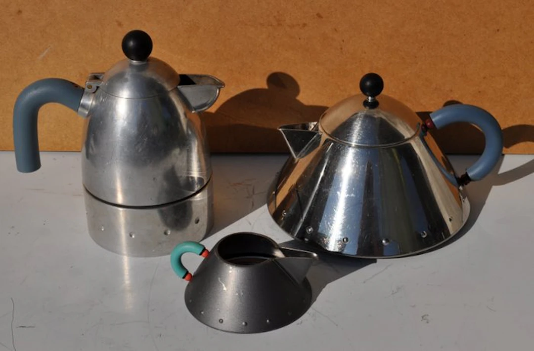 Alessi - Michael Graves - Coffee pot (3) - Pellicano e altri - Steel