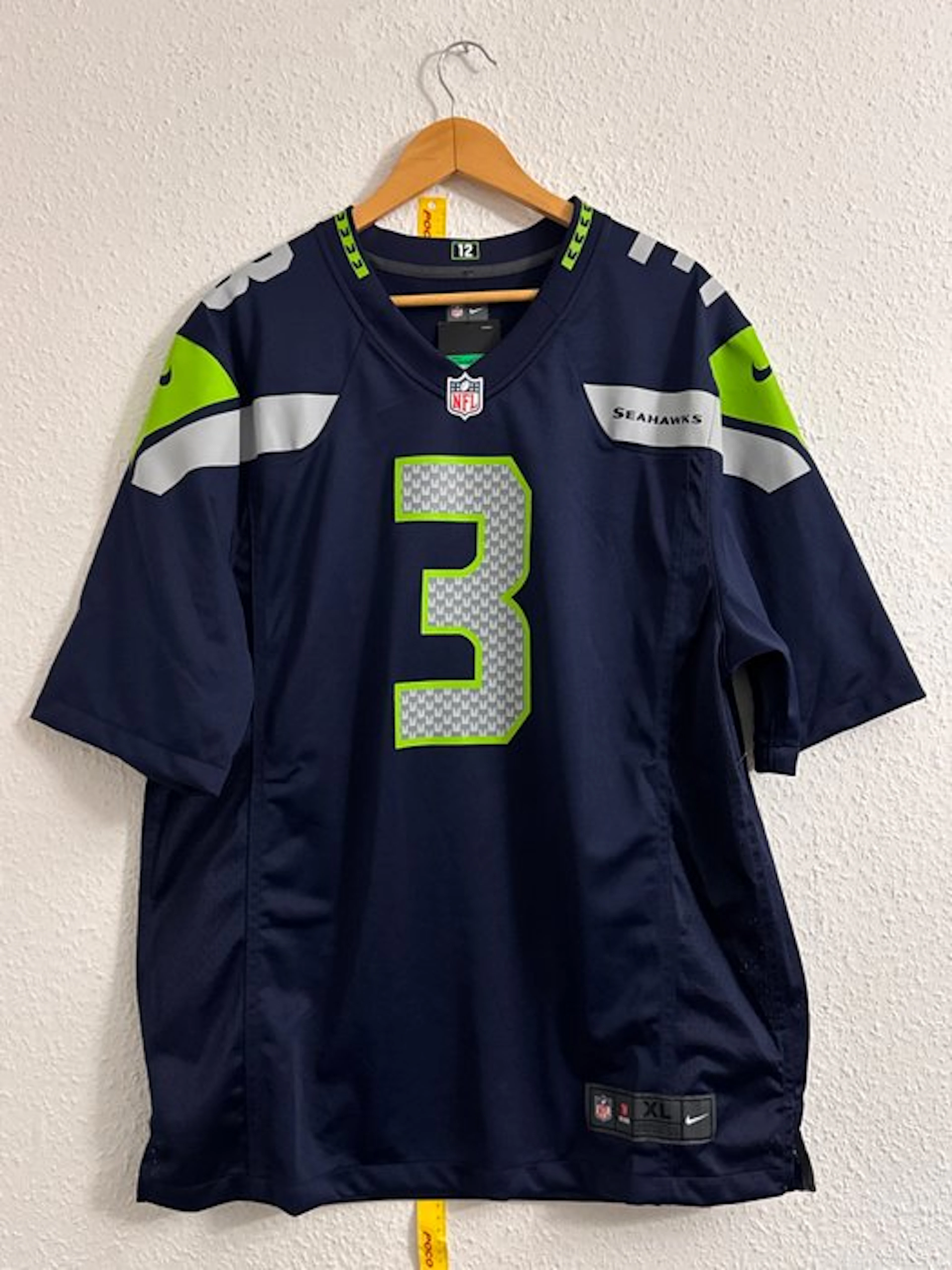 Seattle Seahawks - NFL - Russell Wilson - 2021 - Sports jersey