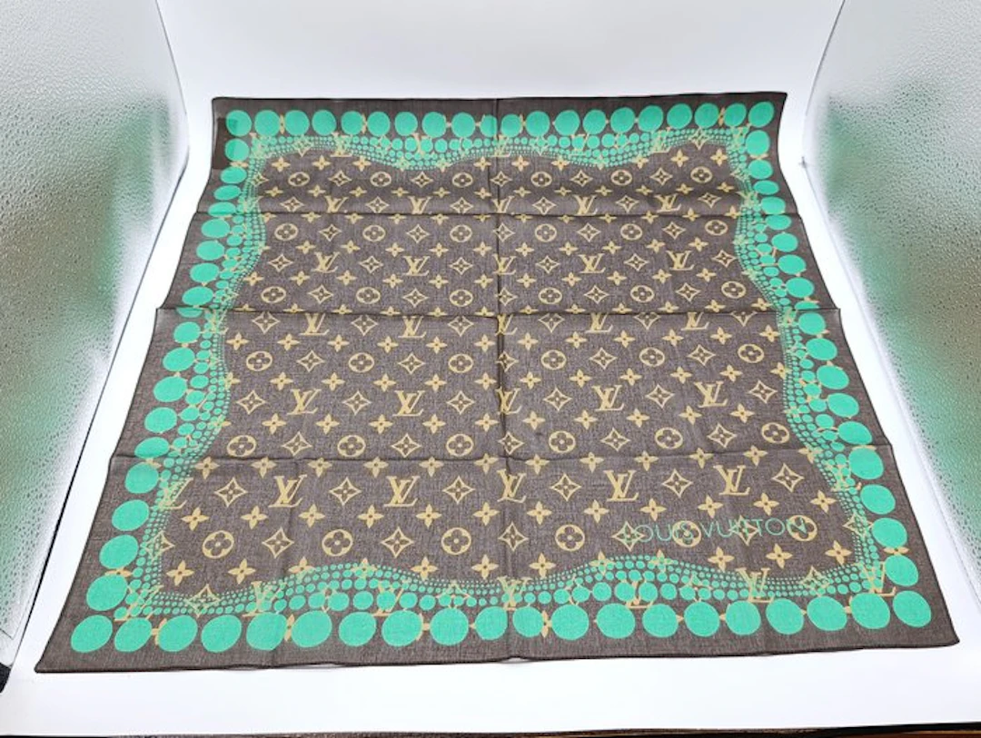 Louis Vuitton - LV x Yayoi Kusama - Foulard