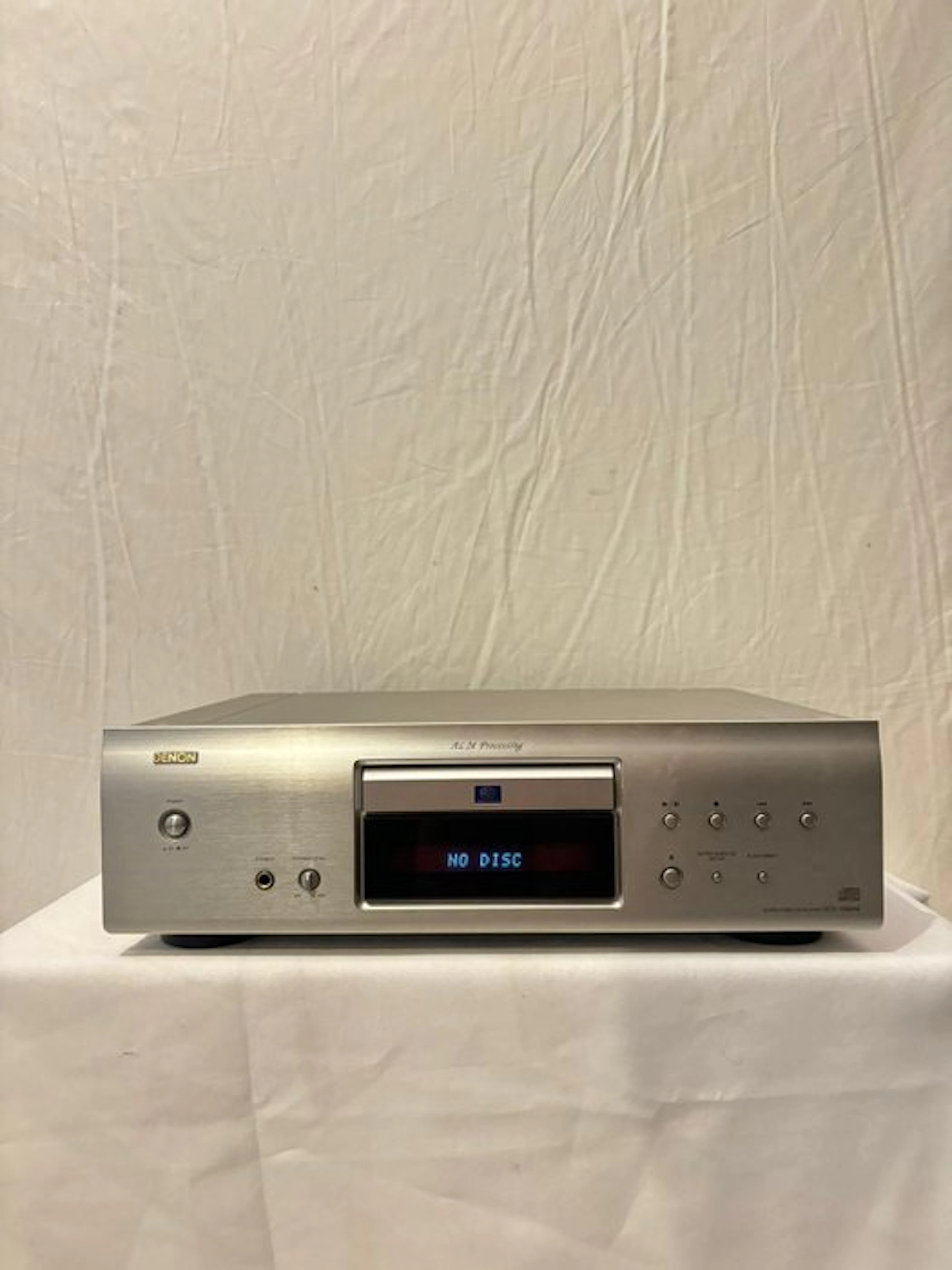 Denon - DCD-1500AE 'Advanced AL24 Processing' / SACD CD player