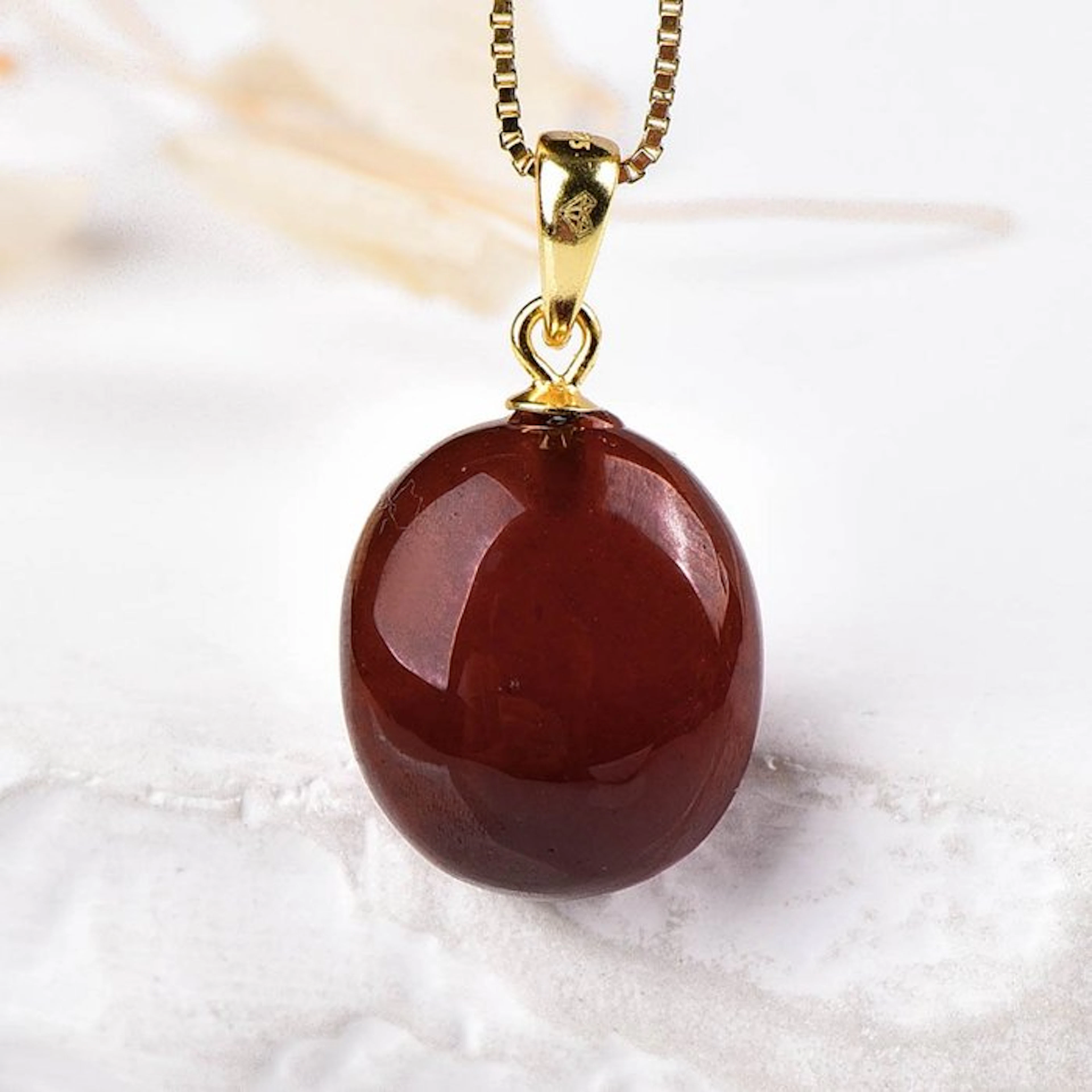 No Reserve - ALGT Certified - Exclusive Natural Garnet Pendant - Deeply colored