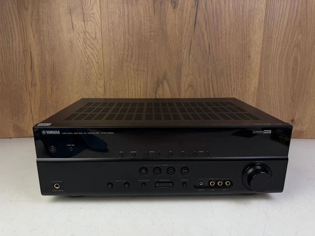 Yamaha - HTR-3036 Solid state multi-channel receiver