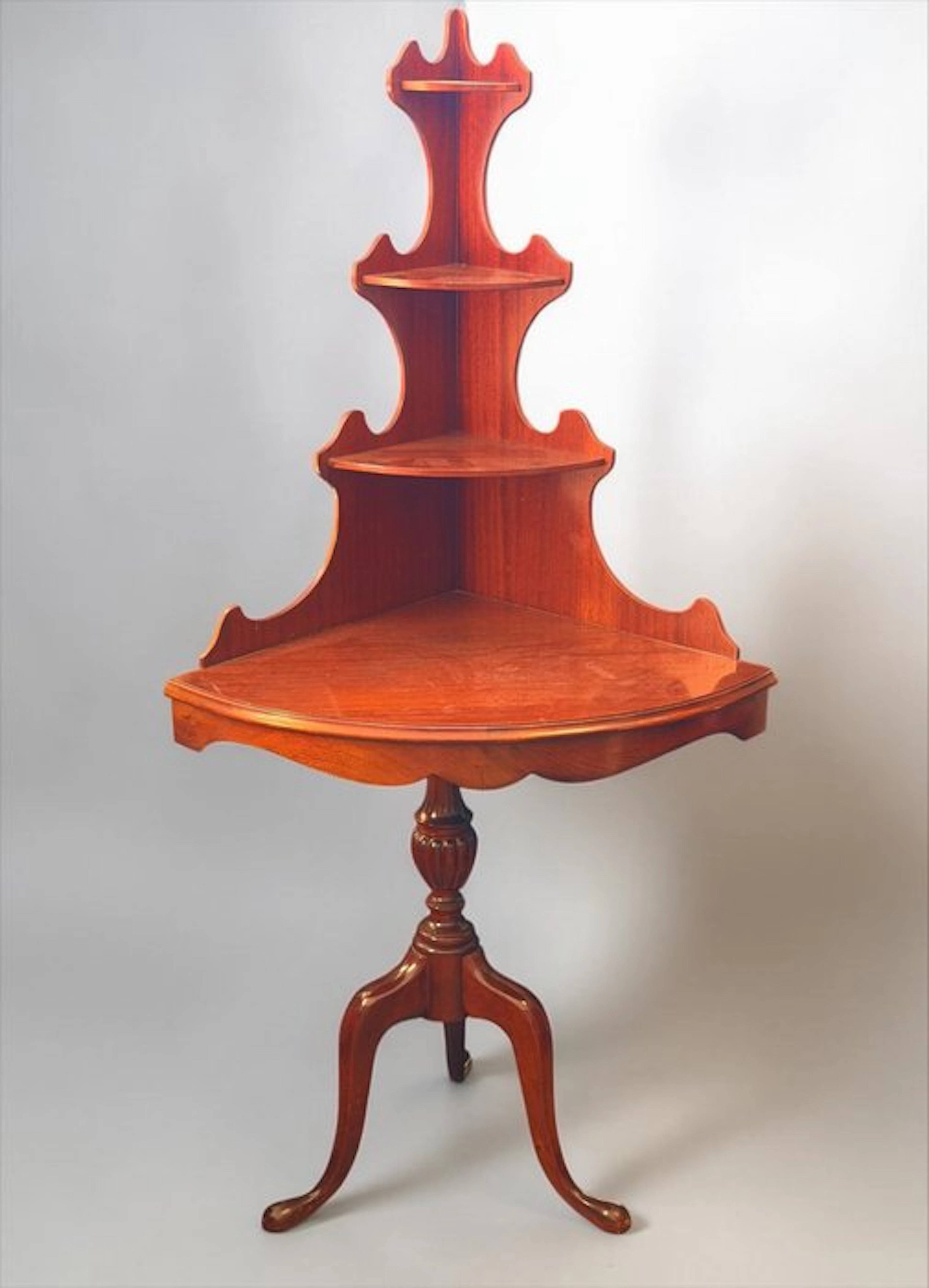 Meuble d'appui - corner man - Wood