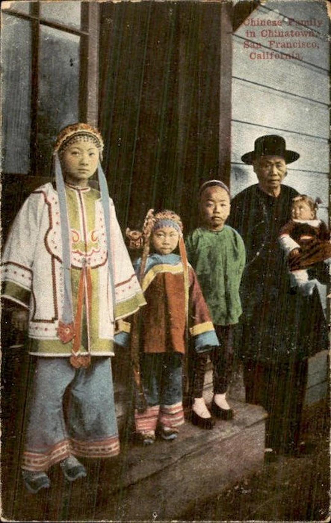 Family - Postcard (130) - 1900-1999