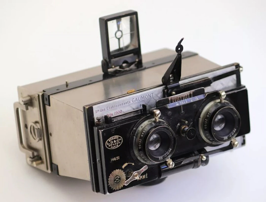 Gaumont Spido Analogue folding camera