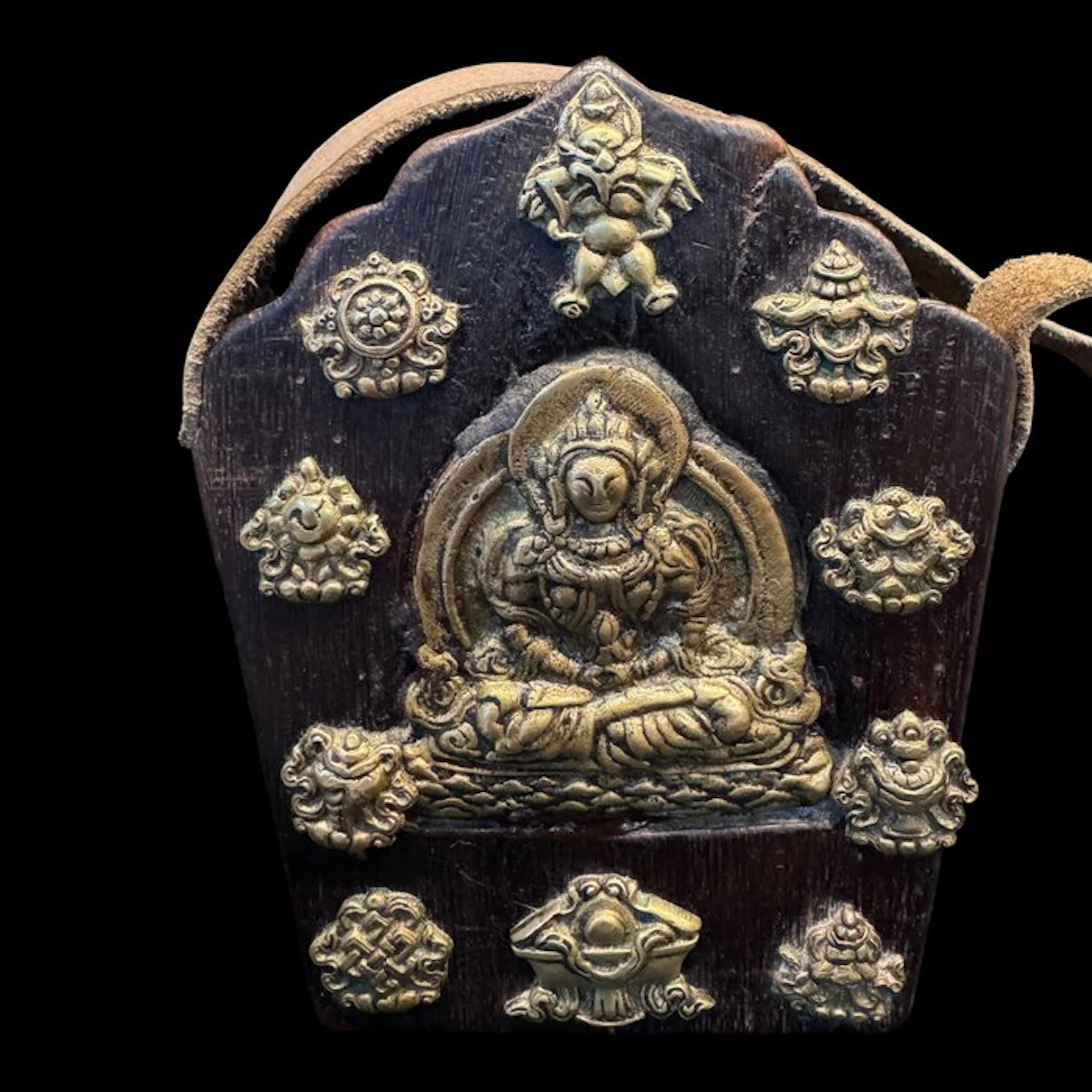Ghau - Wood (Teak), Leather, Brass, Ormolu - Tibet - Late 20th century