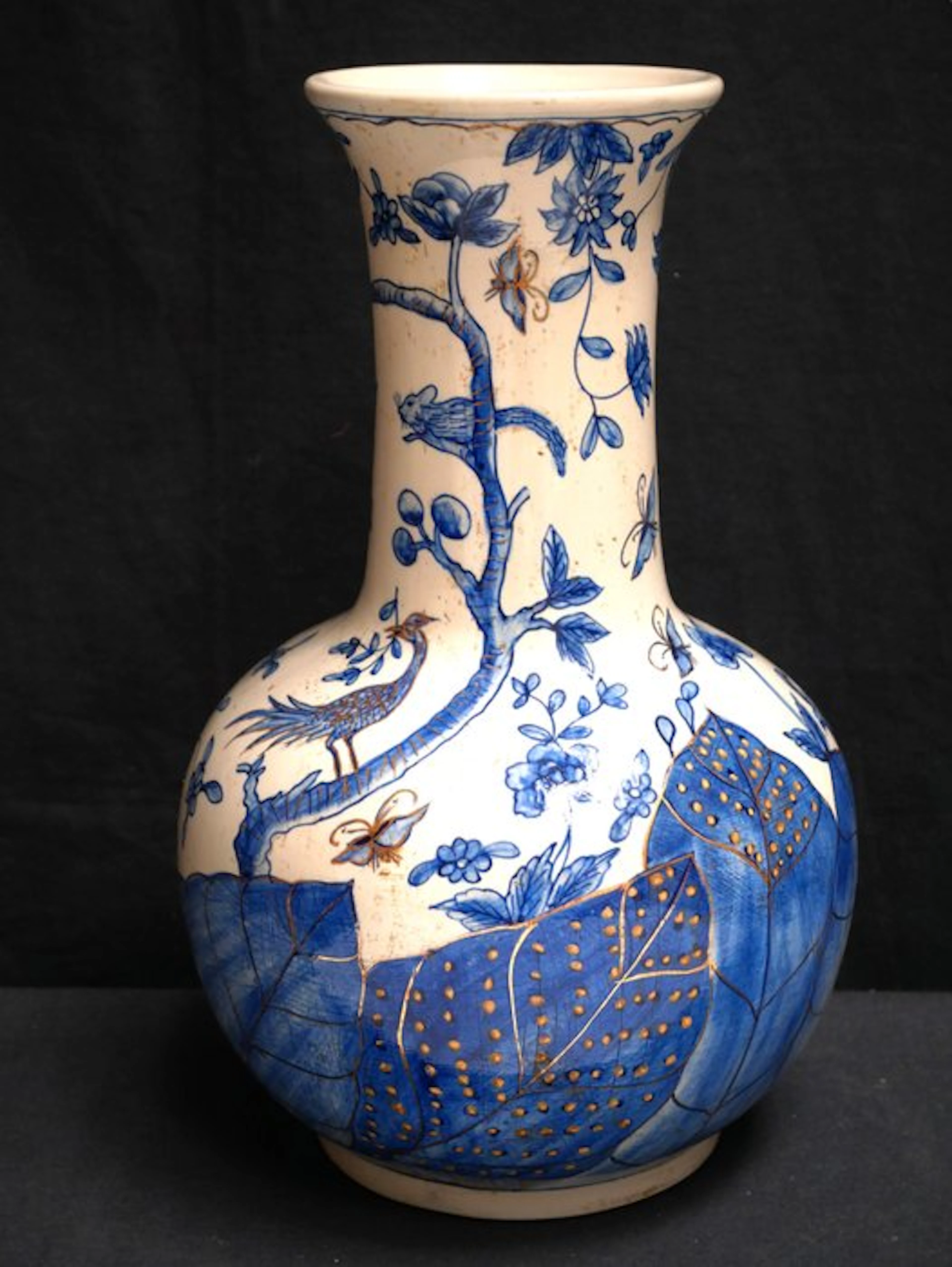Vase - Porcelain - 33 cm hand-painted